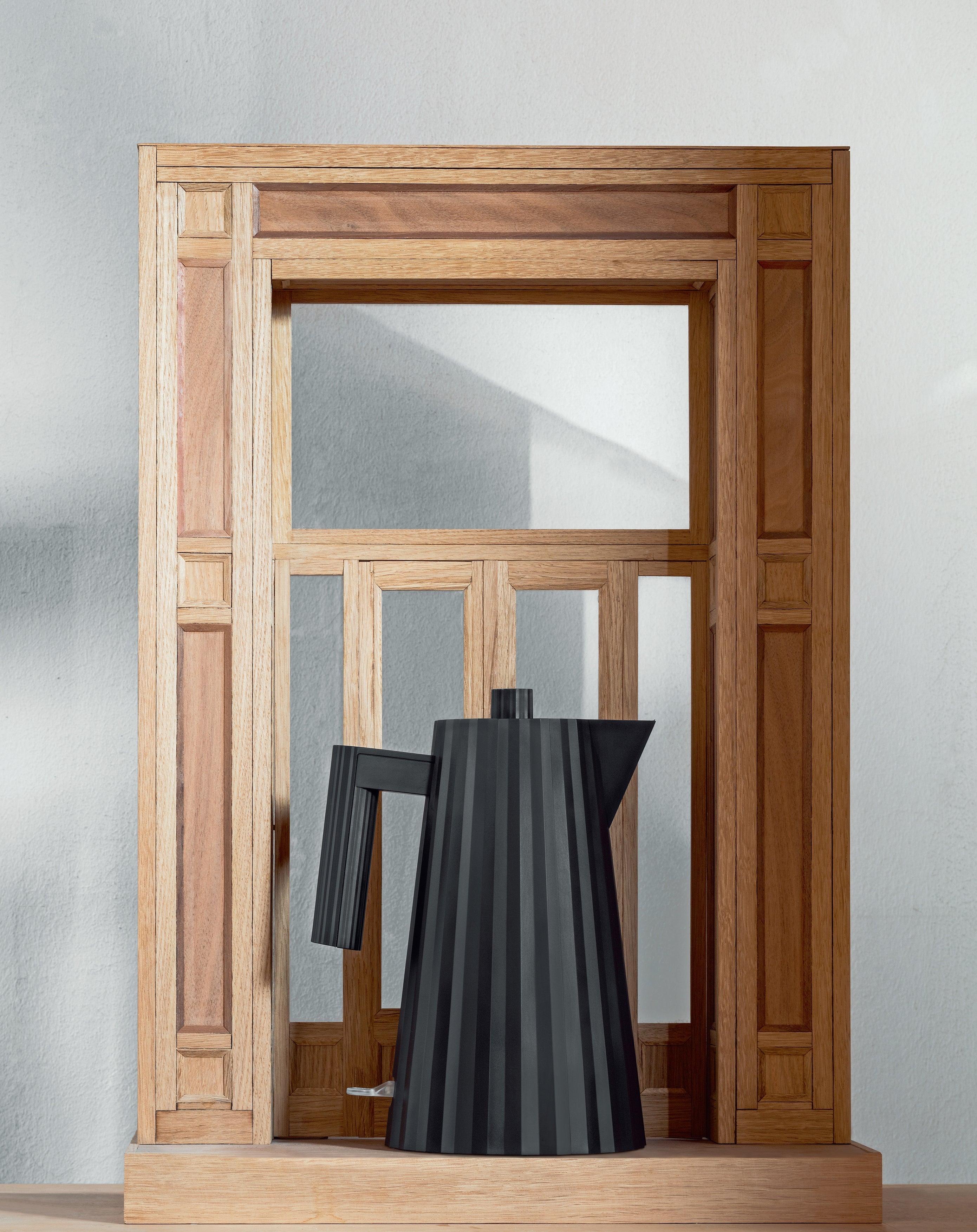 Elektrische waterkoker PLISSÉ zwart