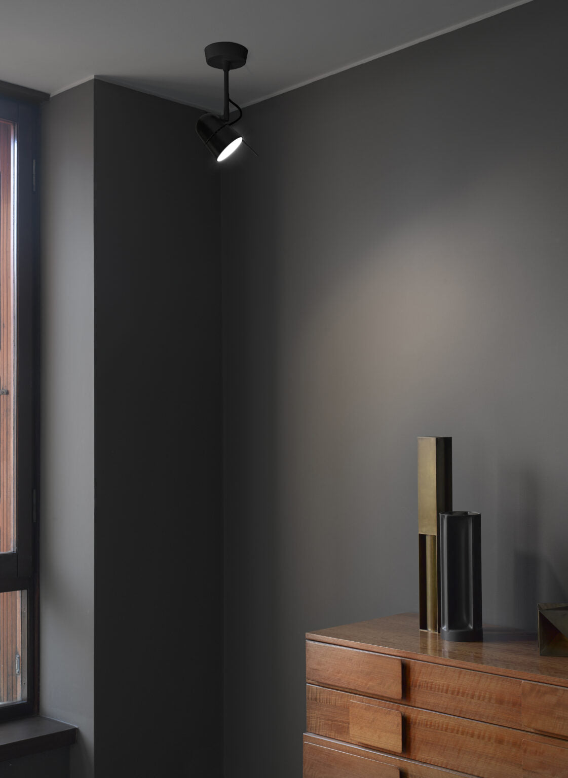 Wandleuchte verstellbar COUNTERBALANCE schwarz