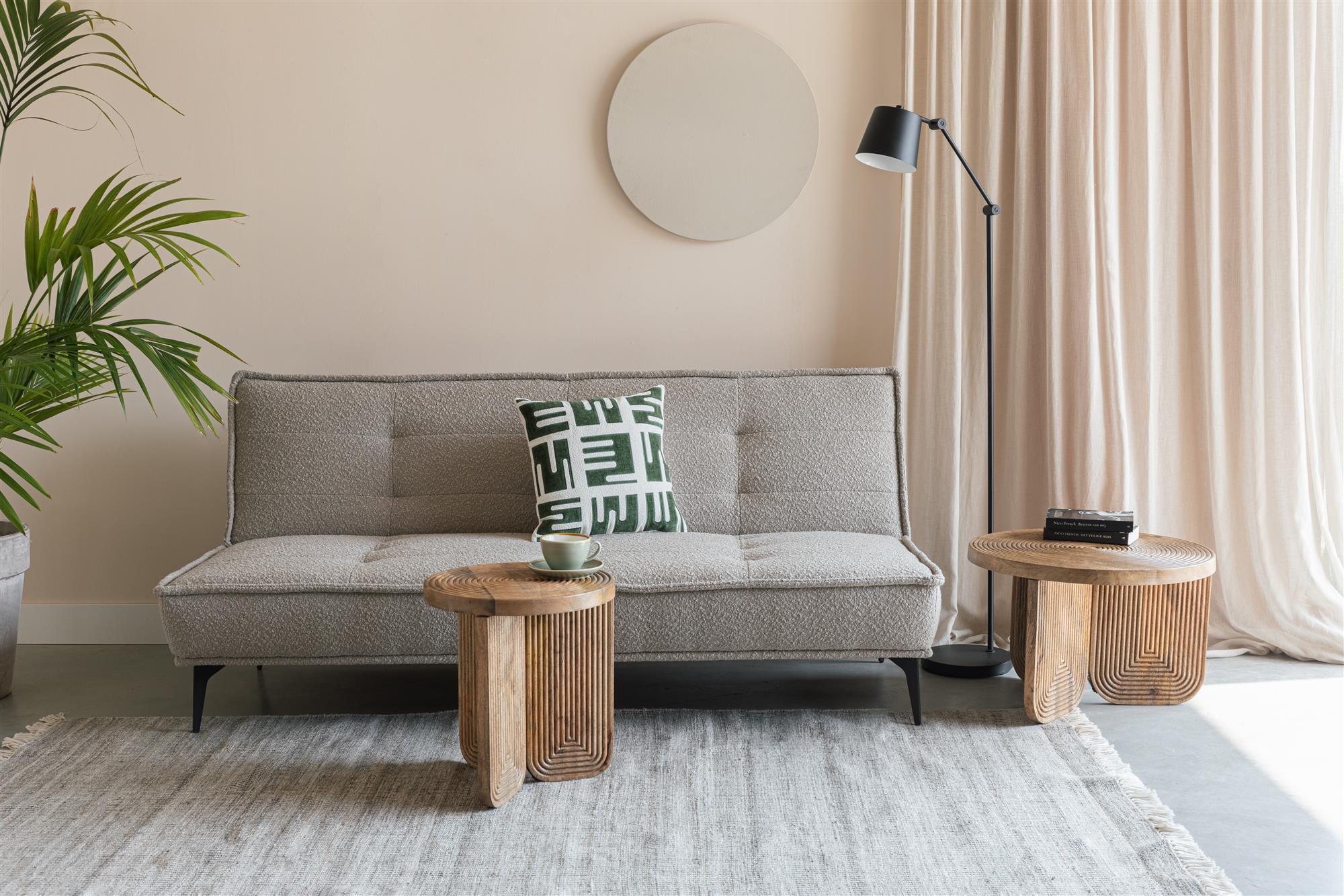 Ausziehbares Sofa CIELKE beige mit schwarzem Gestell