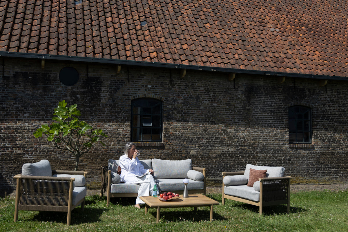Grijze OASIS tuinstoel met acaciahout