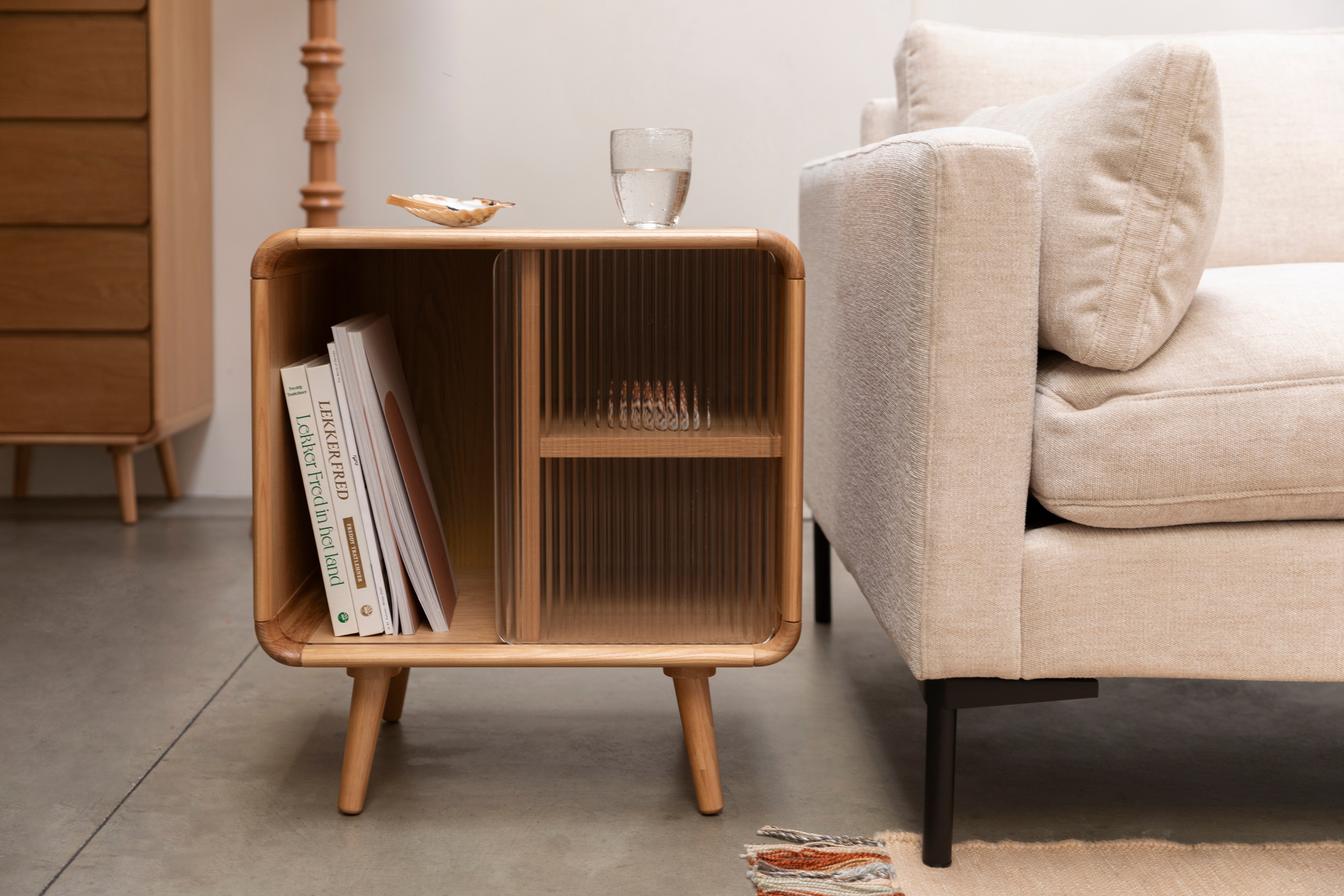 Eikenhouten RISE kast