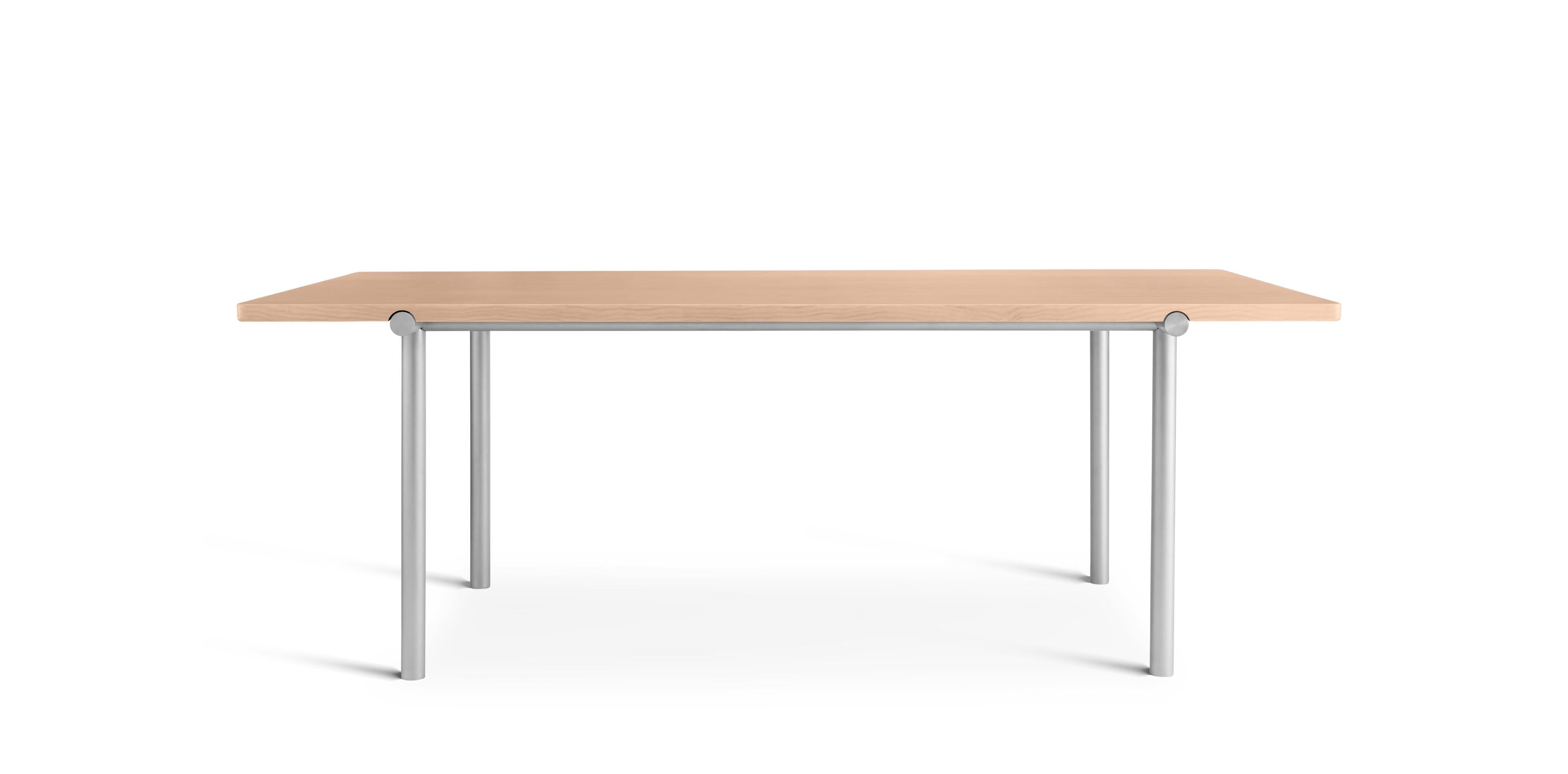 Bruine TUBBY TUBE tafel met aluminium basis