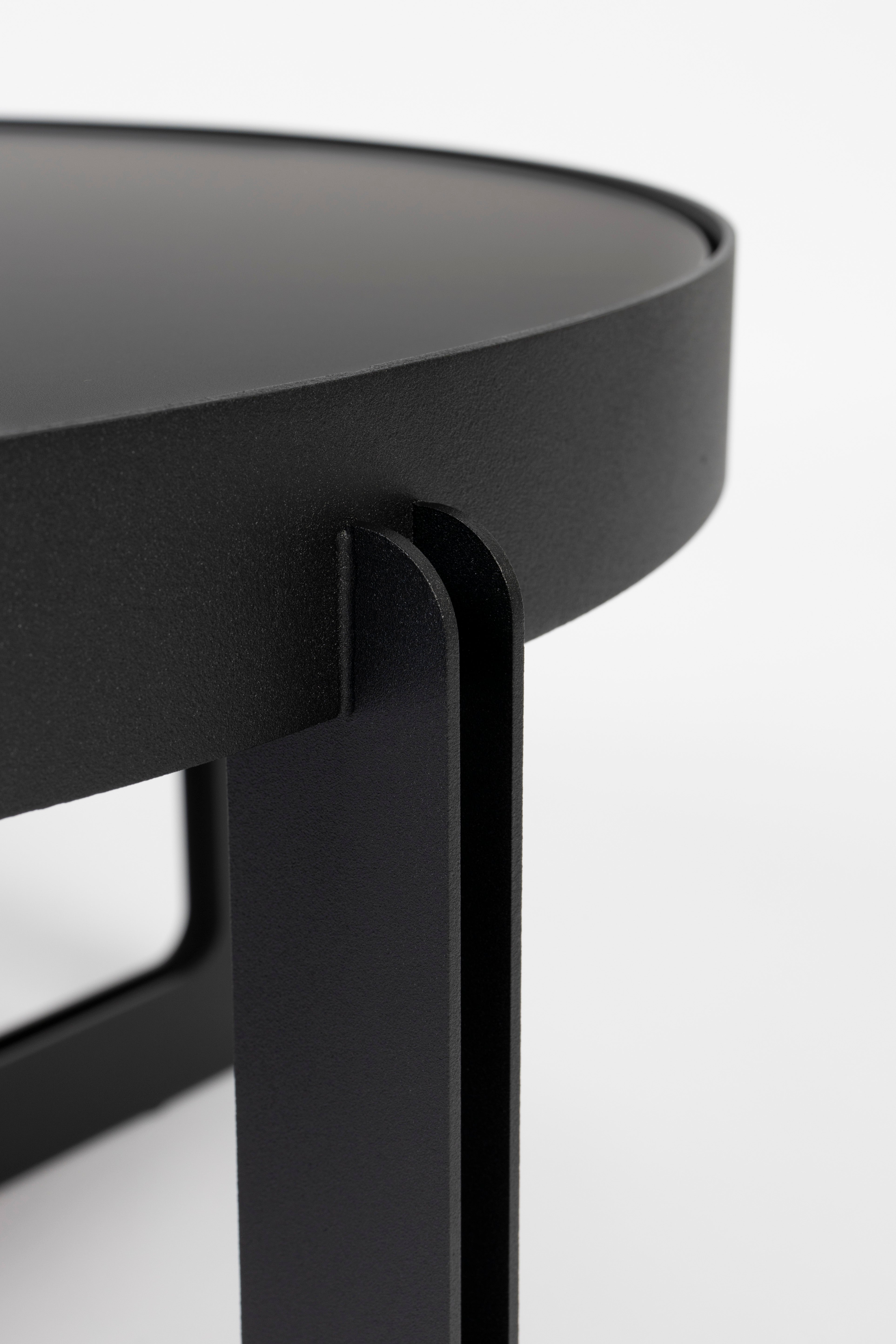 CENTRE ROUND black coffee table