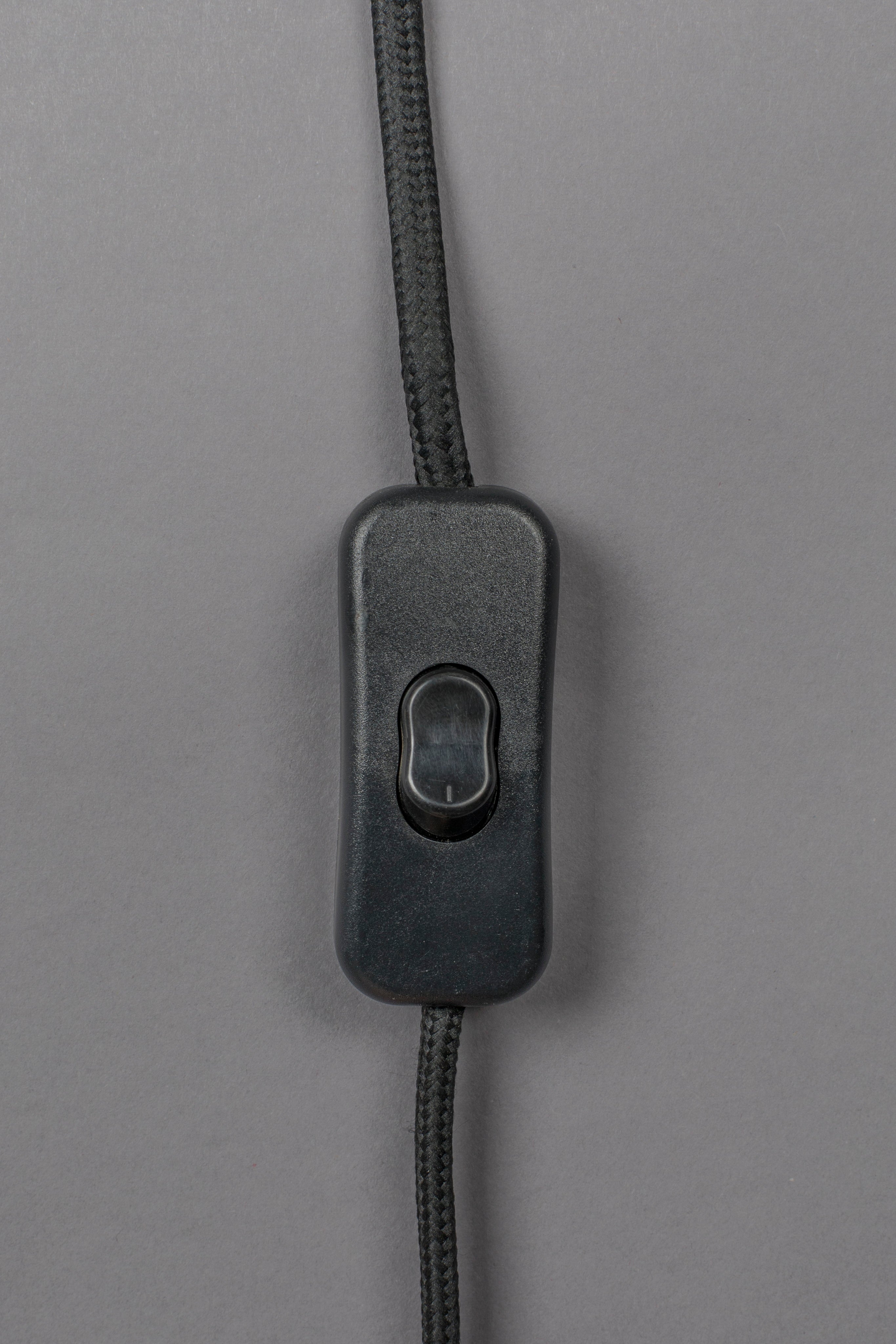 Tischlampe JULES rot mit braunem Fuß