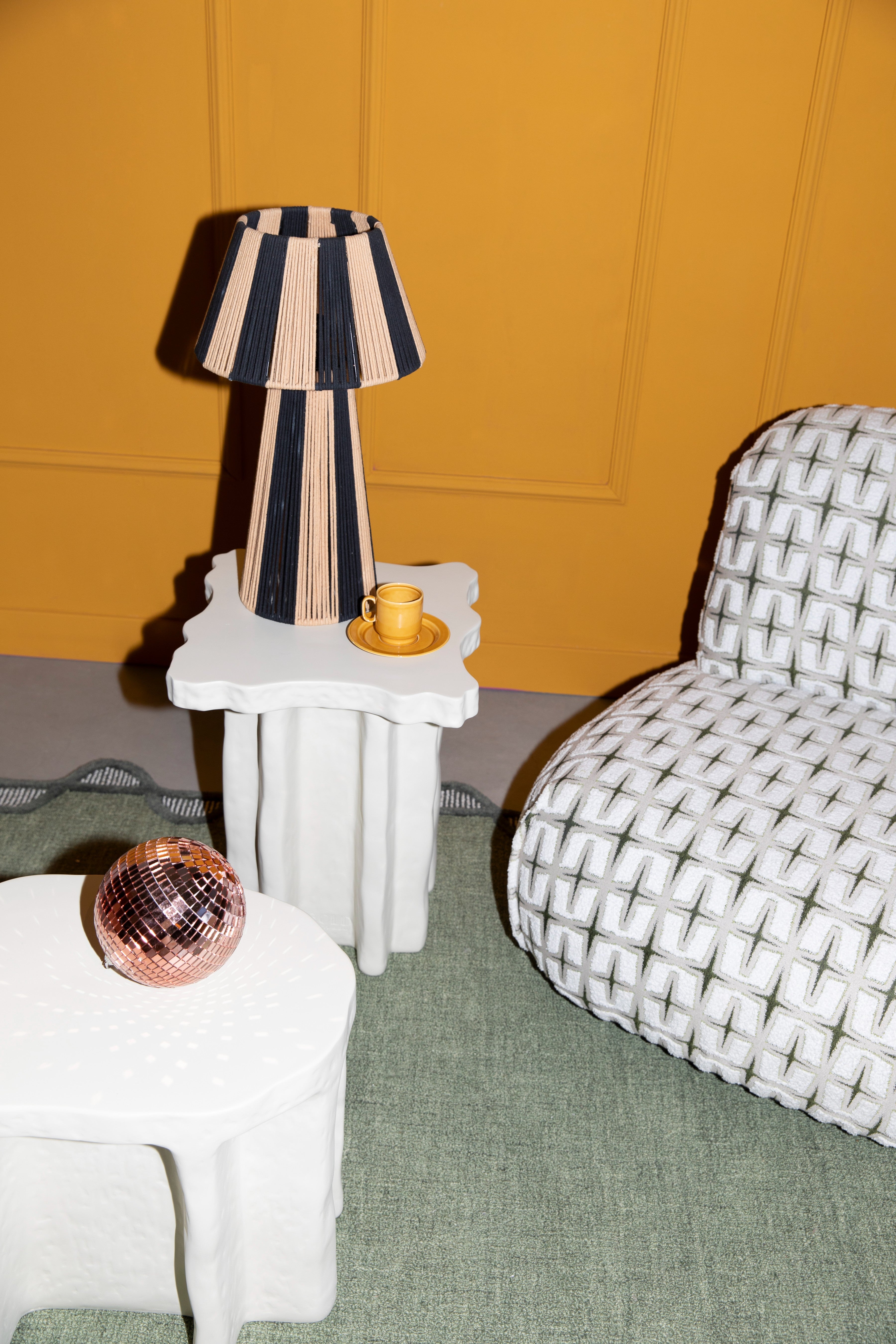 Tafellamp STRIPE IT UP lichtbruin met zwart