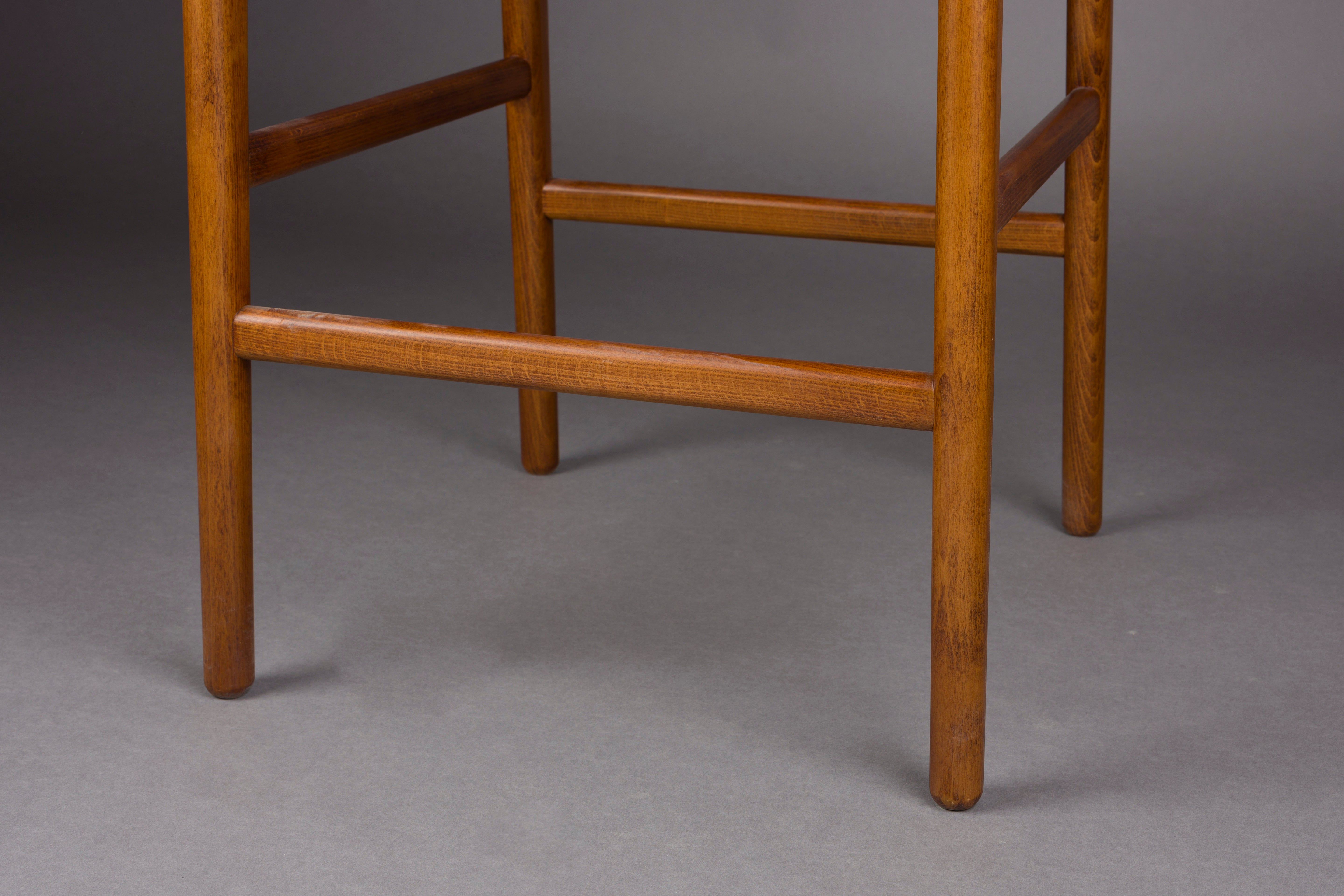 CECILE Stool made of beech wood with walnut finish