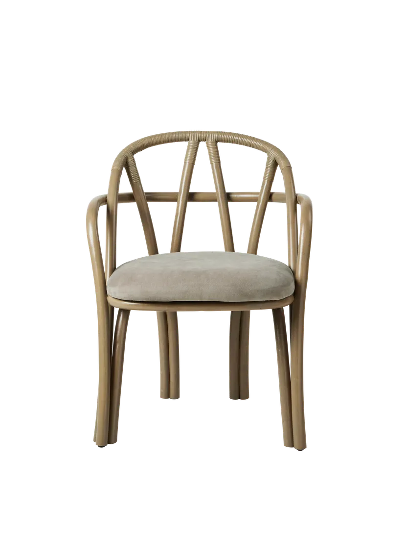BISTRA fauteuil gestoffeerd met een olijfkleurige rotan basis