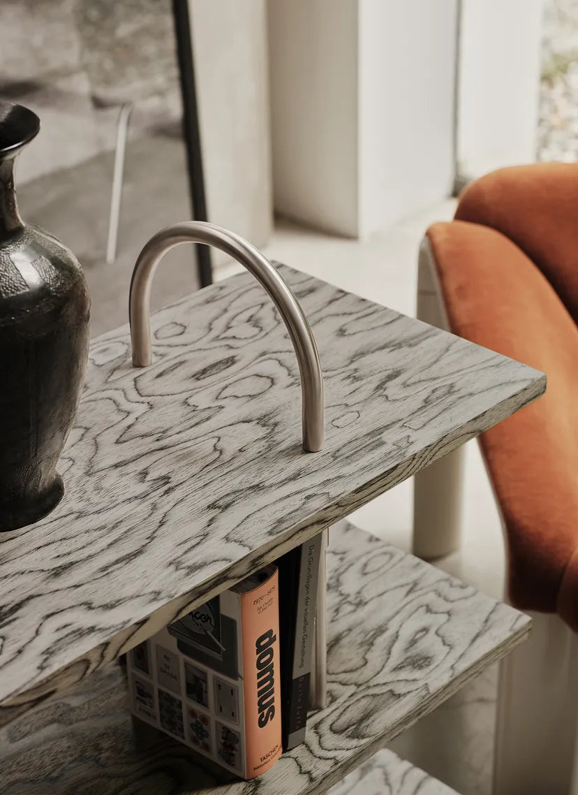 KAST KEEN grijs hout met zwarte messing frame