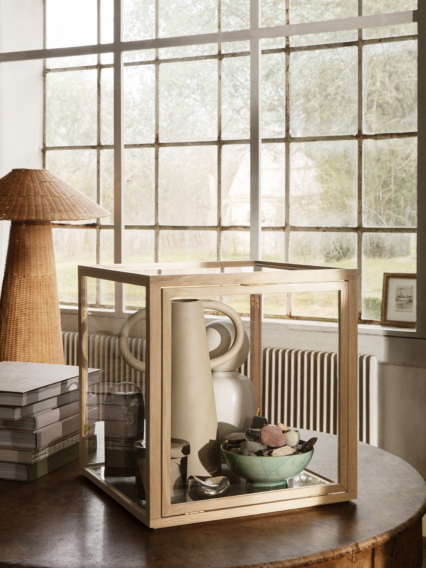 MIRU GLASS MONTRE Display Cabinet Oak