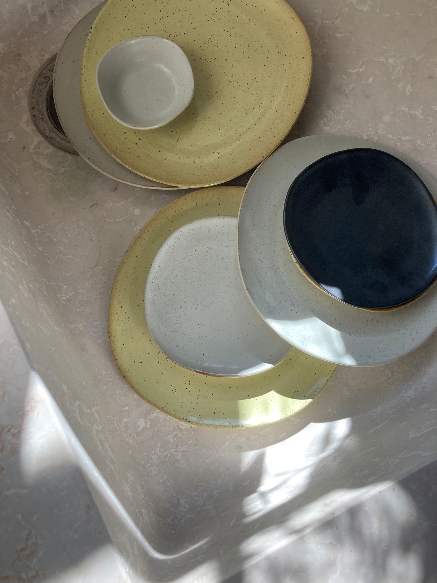 Miska FLOW gebroken wit