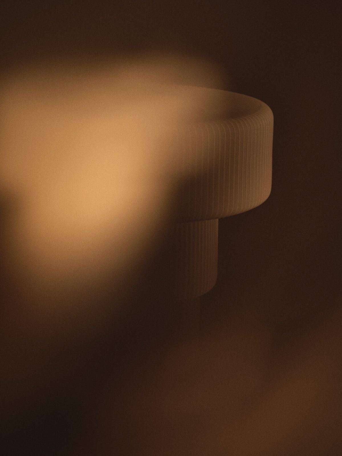 Lampa stołowa RIPPLE biały – ujęcie 8