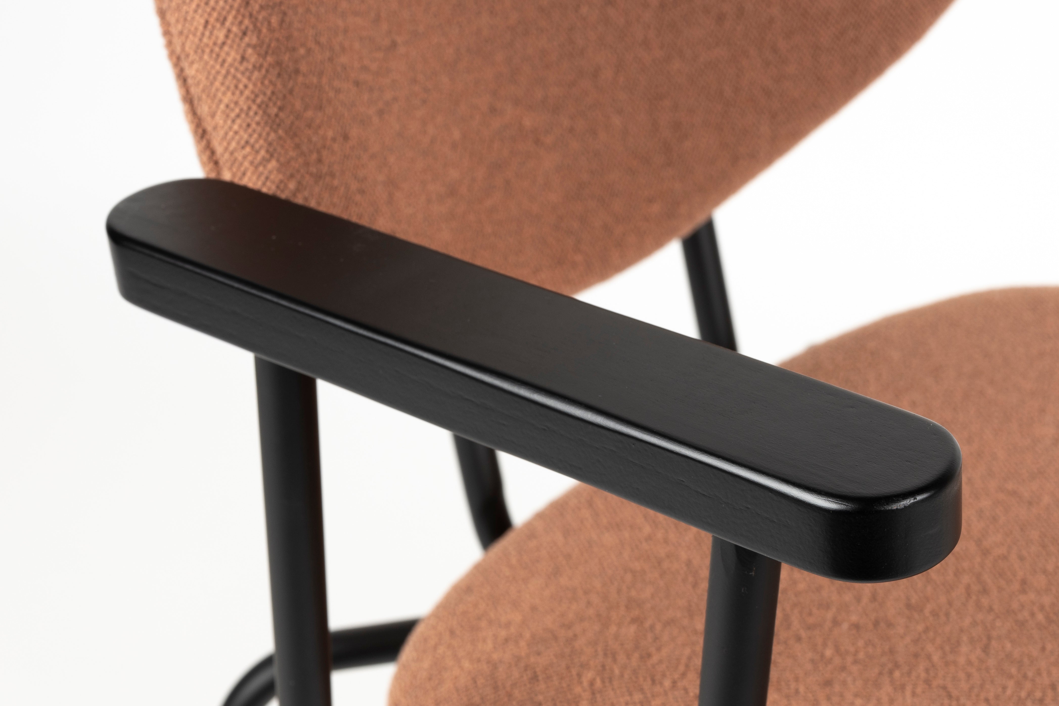 Zetel met armleuningen ZELO roze met zwarte basis