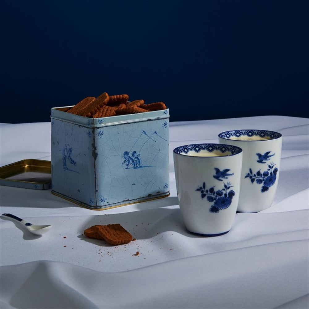 Witte DELFTWARE mokken set met blauwe accenten