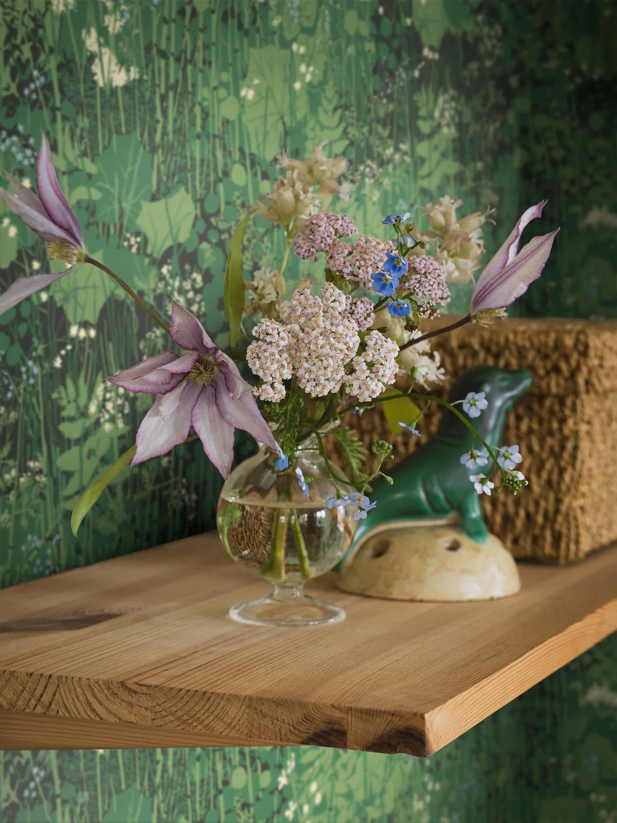 Tapete mit pflanzlichem Blattmotiv DIKESREN grün