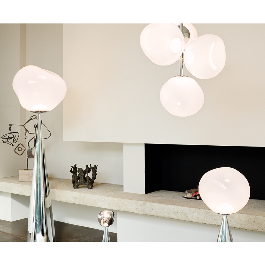 Schmelzenschmelzkronleuchter mit einem silbernen Finish