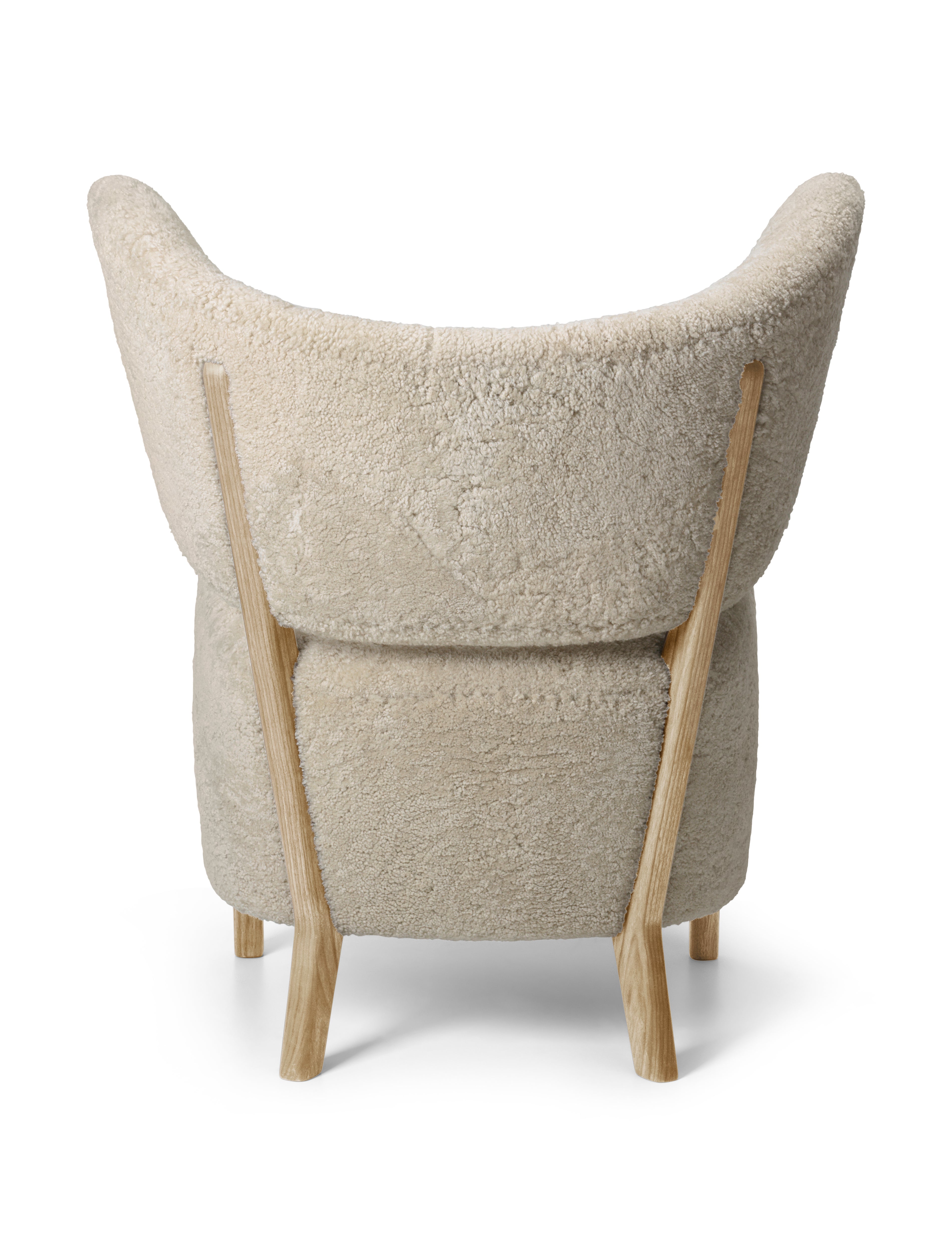 Fauteuil MY OWN CHAIR schapenleer met eiken basis