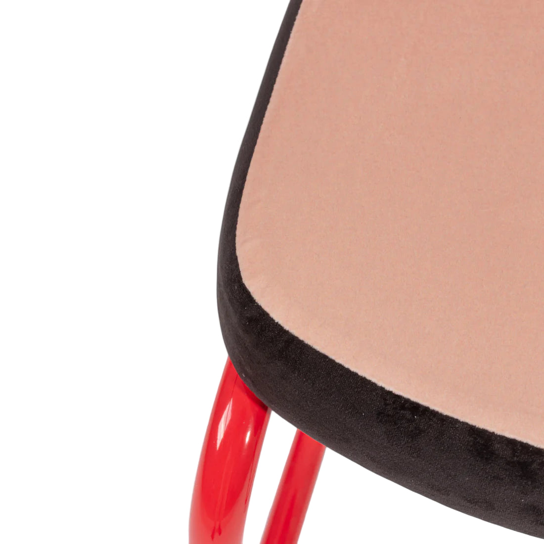 Stuhl SUPERCHAIR BLAUES GITTER lachsfarben mit rotem Fuß