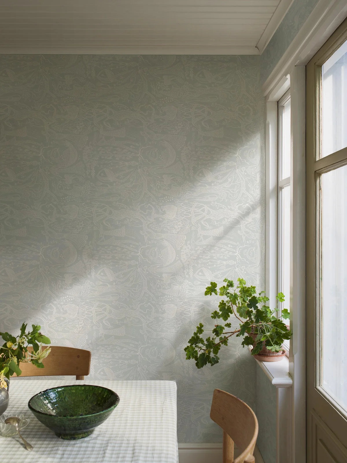 Tapete mit ethnischem Muster POEME D'AMOUR in Salbeigrün