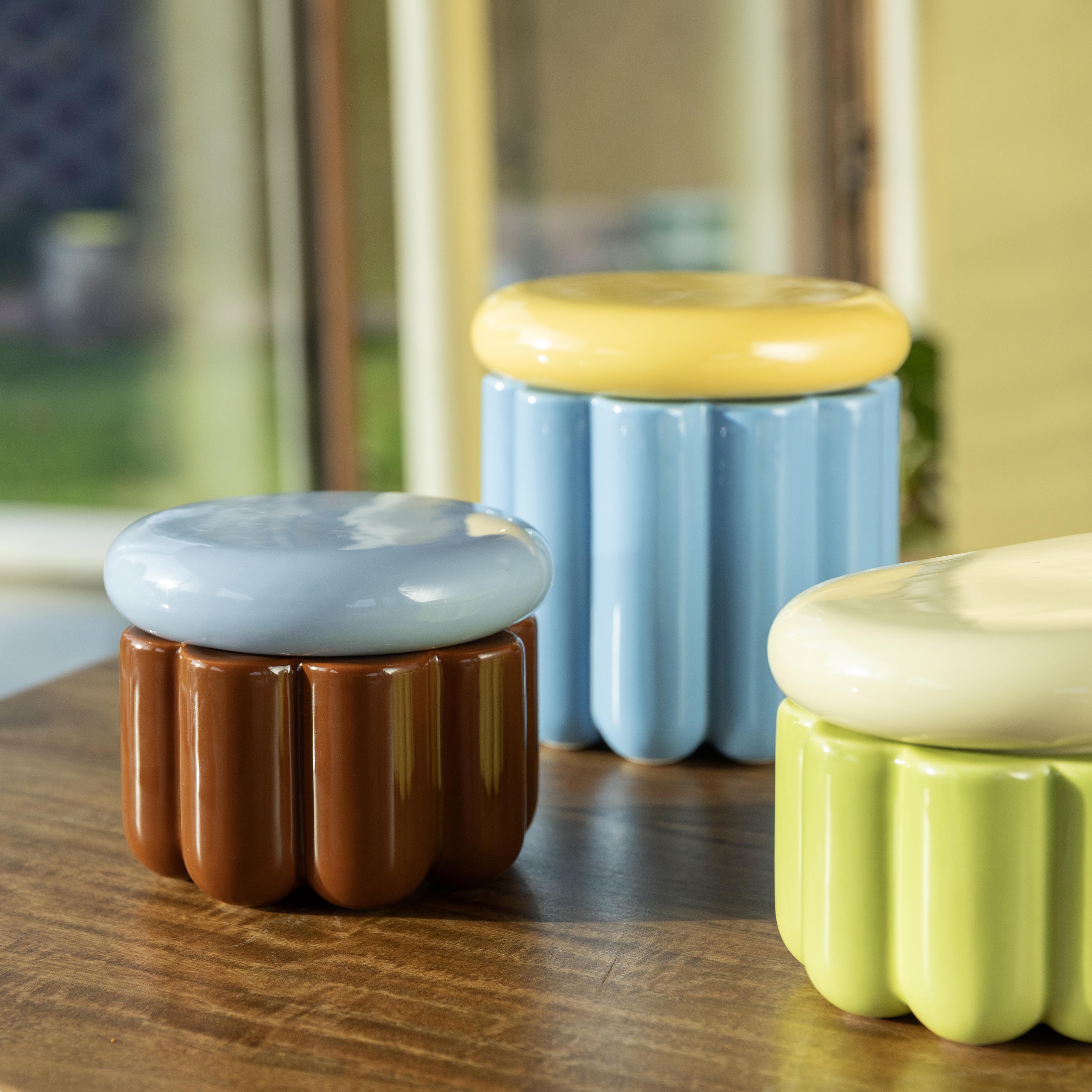 CHARLO container blue with yellow lid