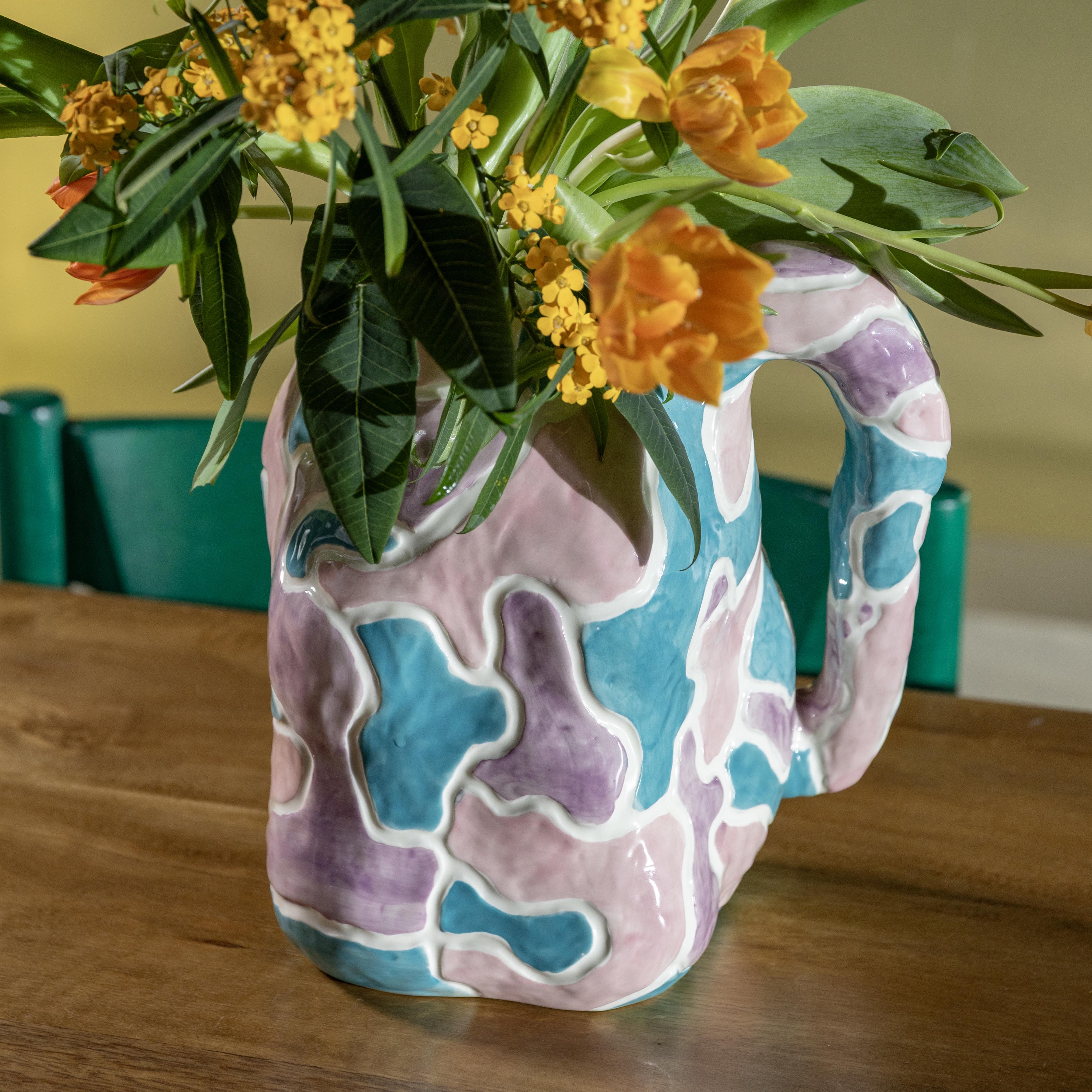 Vase JUG-A-VASE rosa mit lila und blau