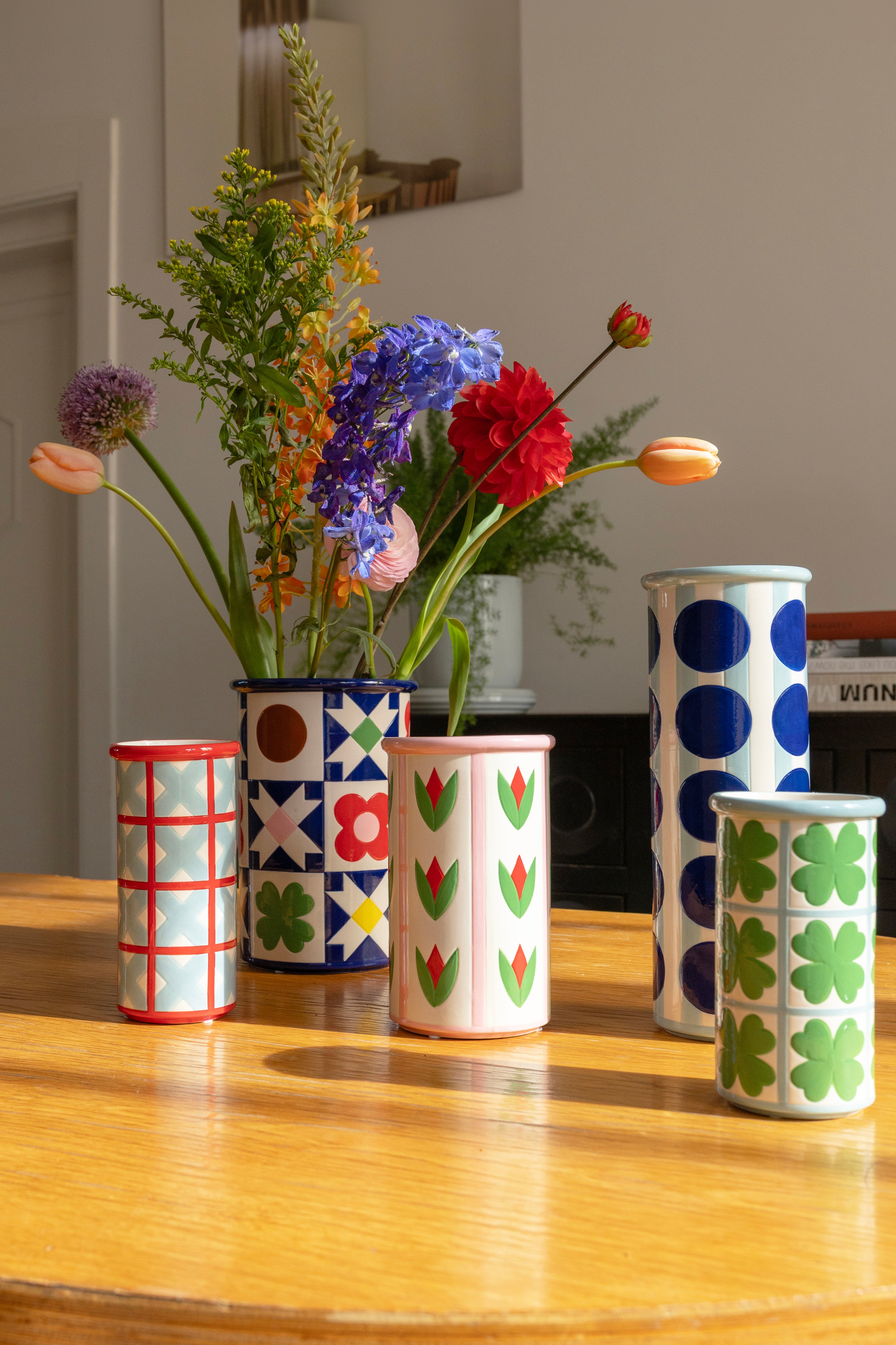 Vaas PATCH CROSS blauw met wit en rood