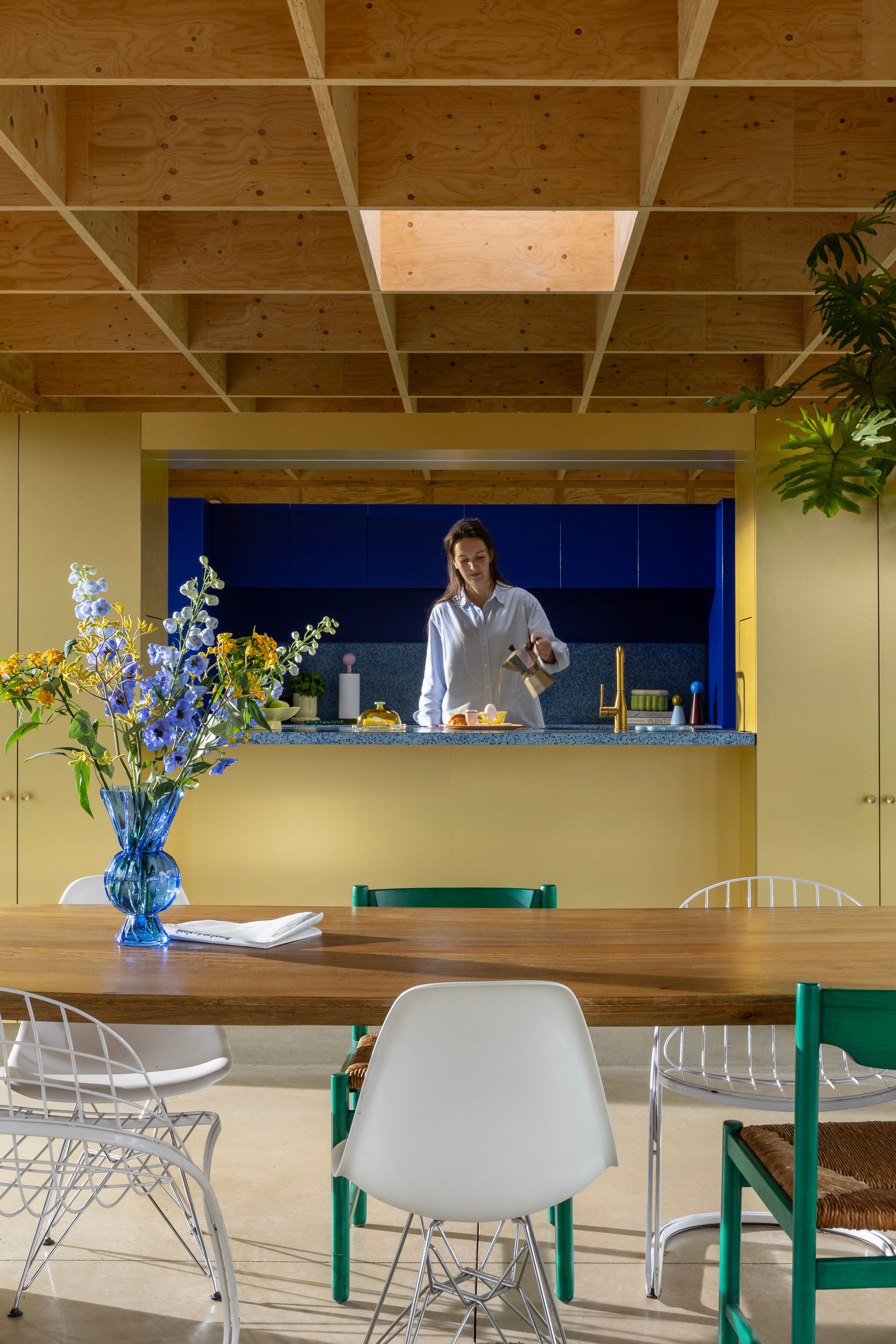 Rhombische vaas blauwe glas