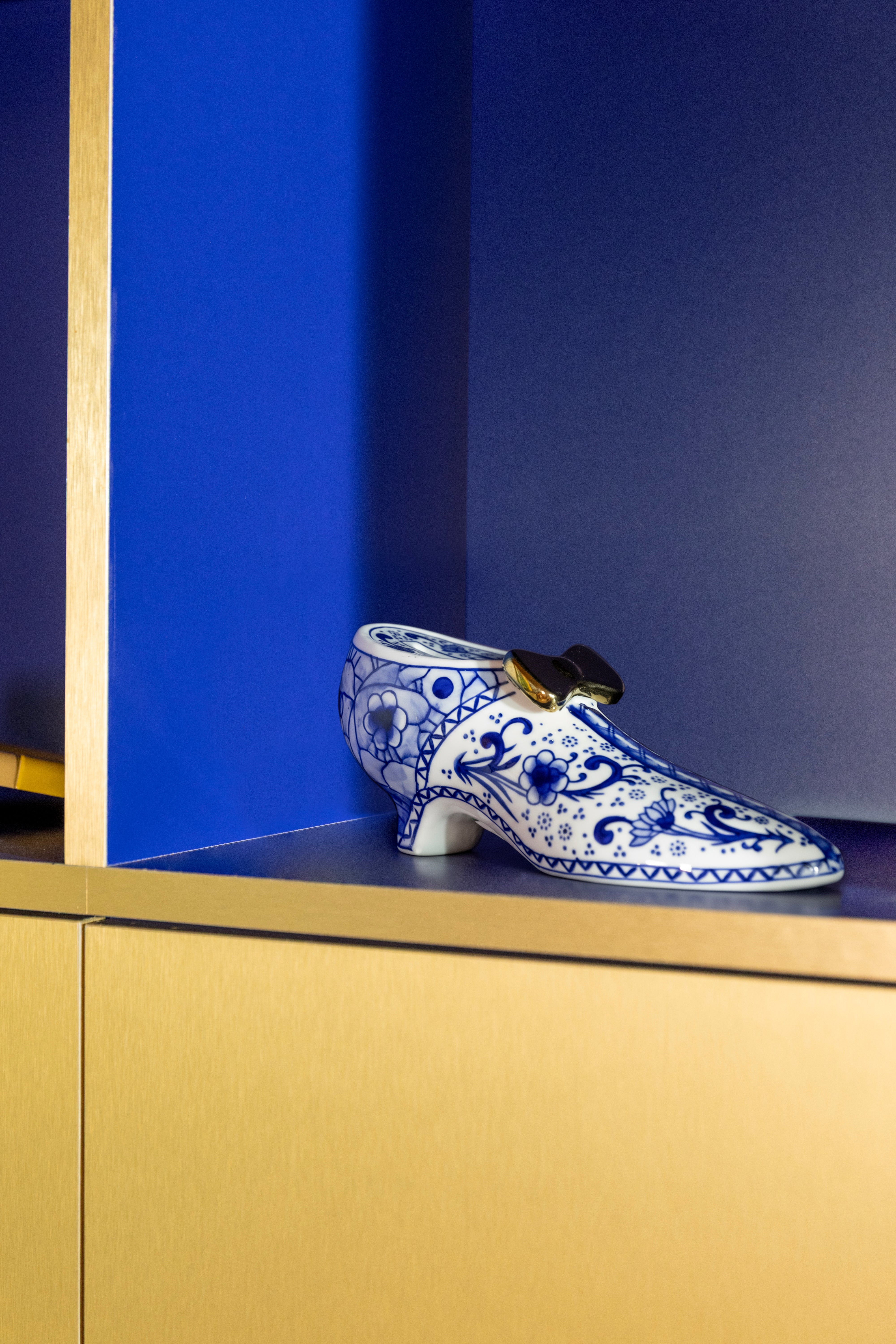Skarbonka DELFTWARE SCHOEN wit met blauw