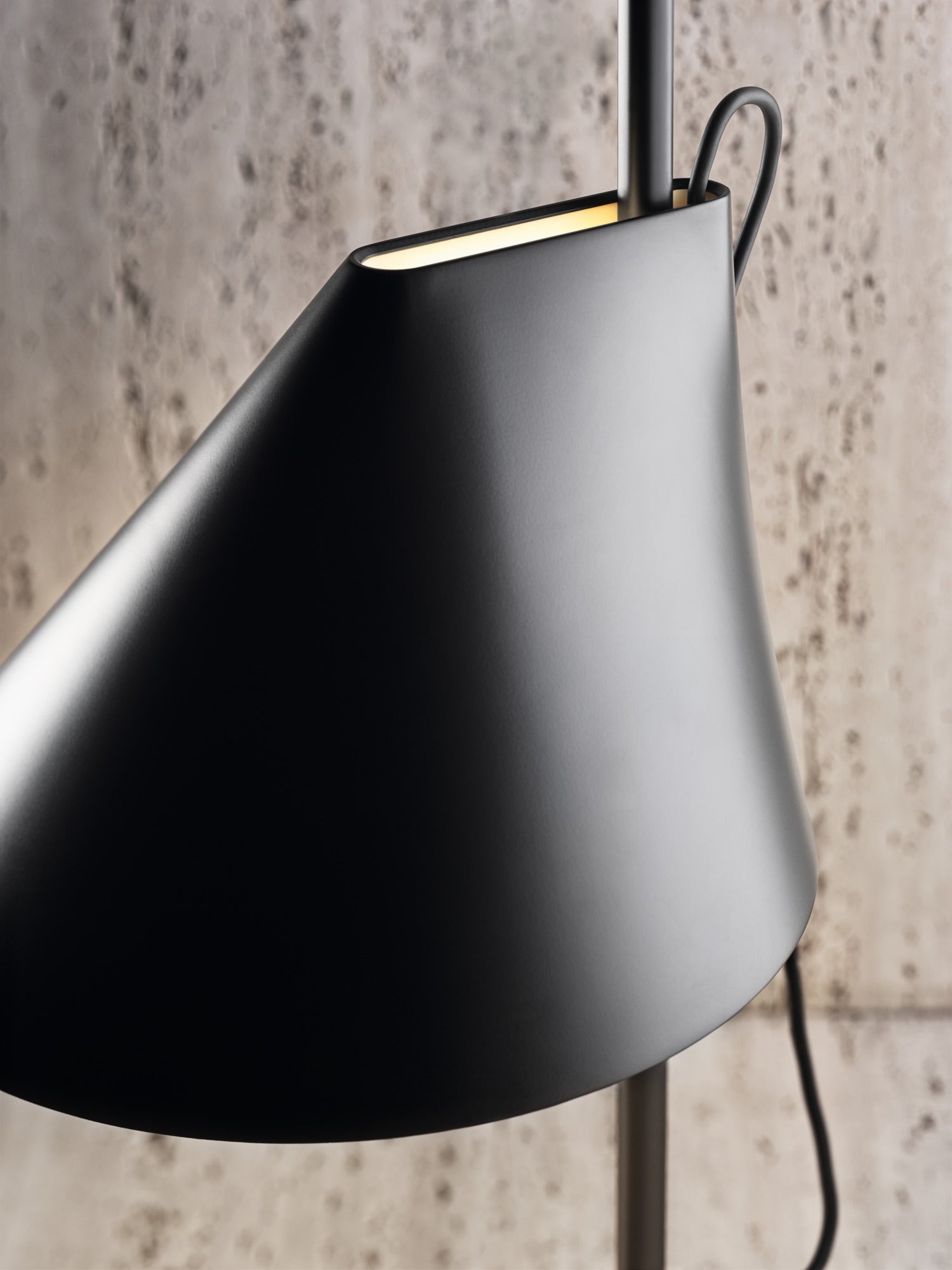 YUH Table Lamp Black