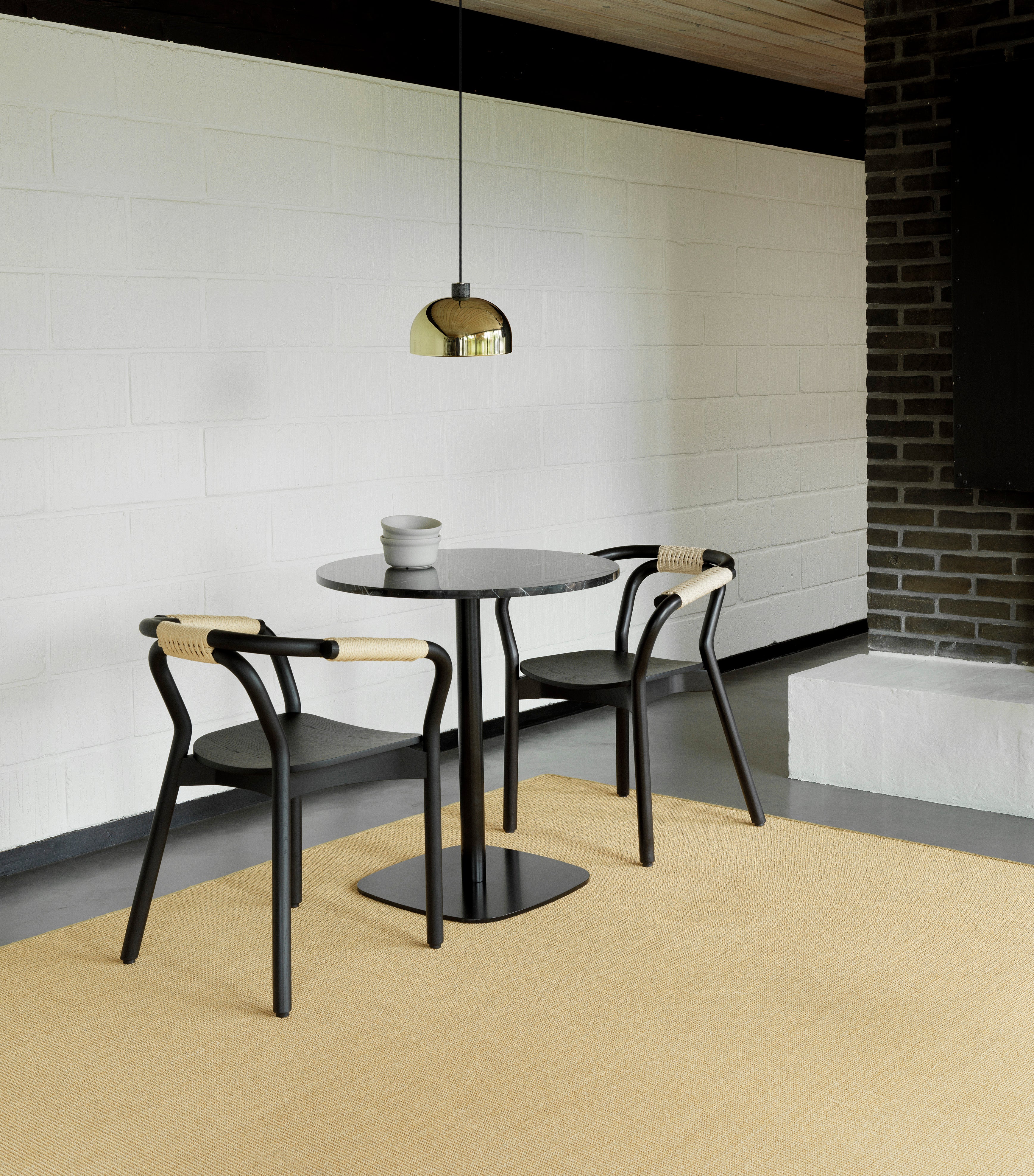 GRANT pendant lamp in gold with black granite