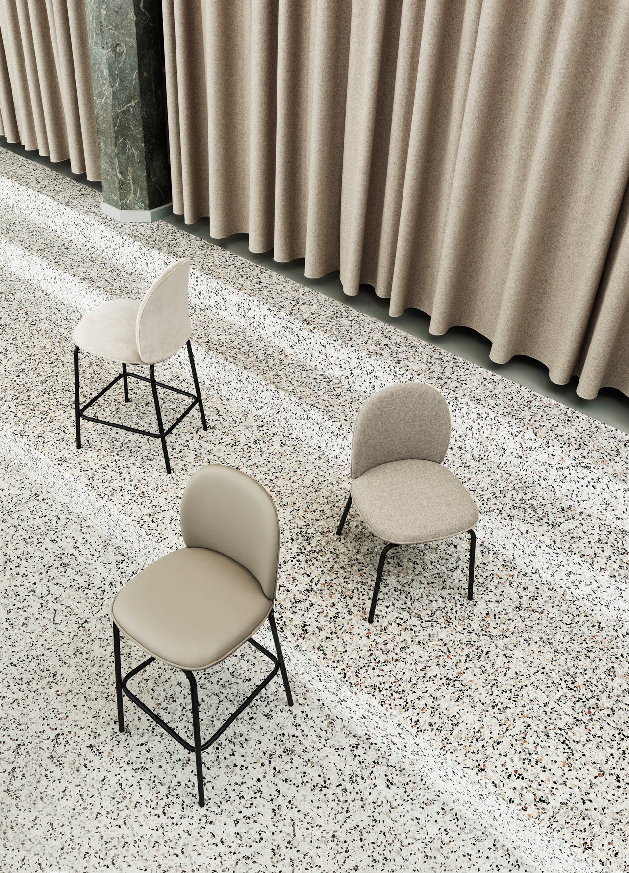 Ace bar chair black base