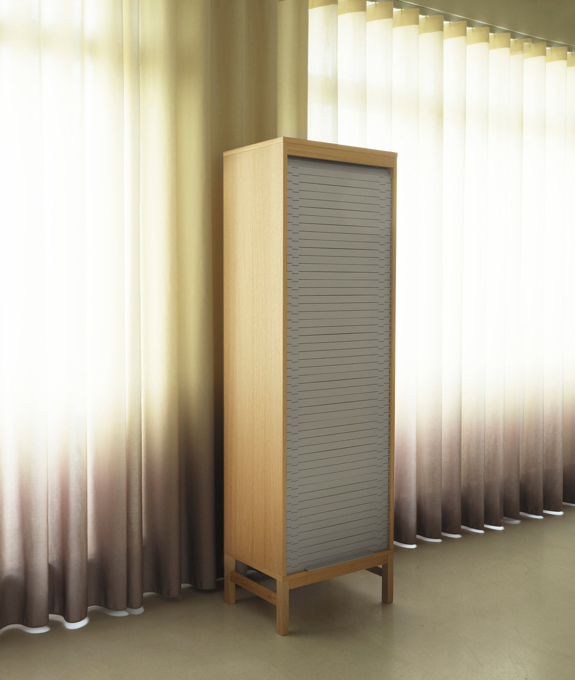 JALOUSI kast donkerblauw