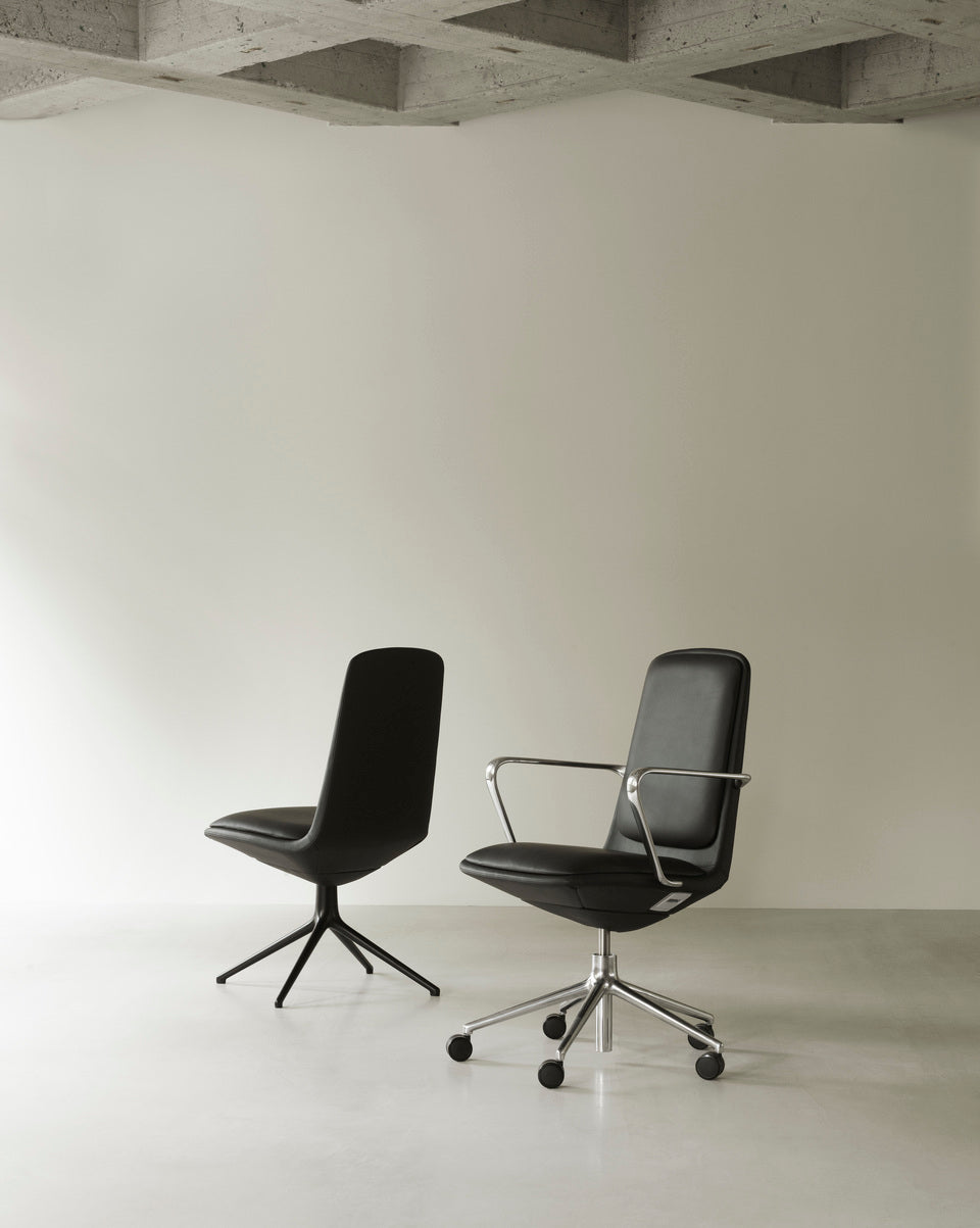 Upholstered office chair with off low 4L armrests with a black base