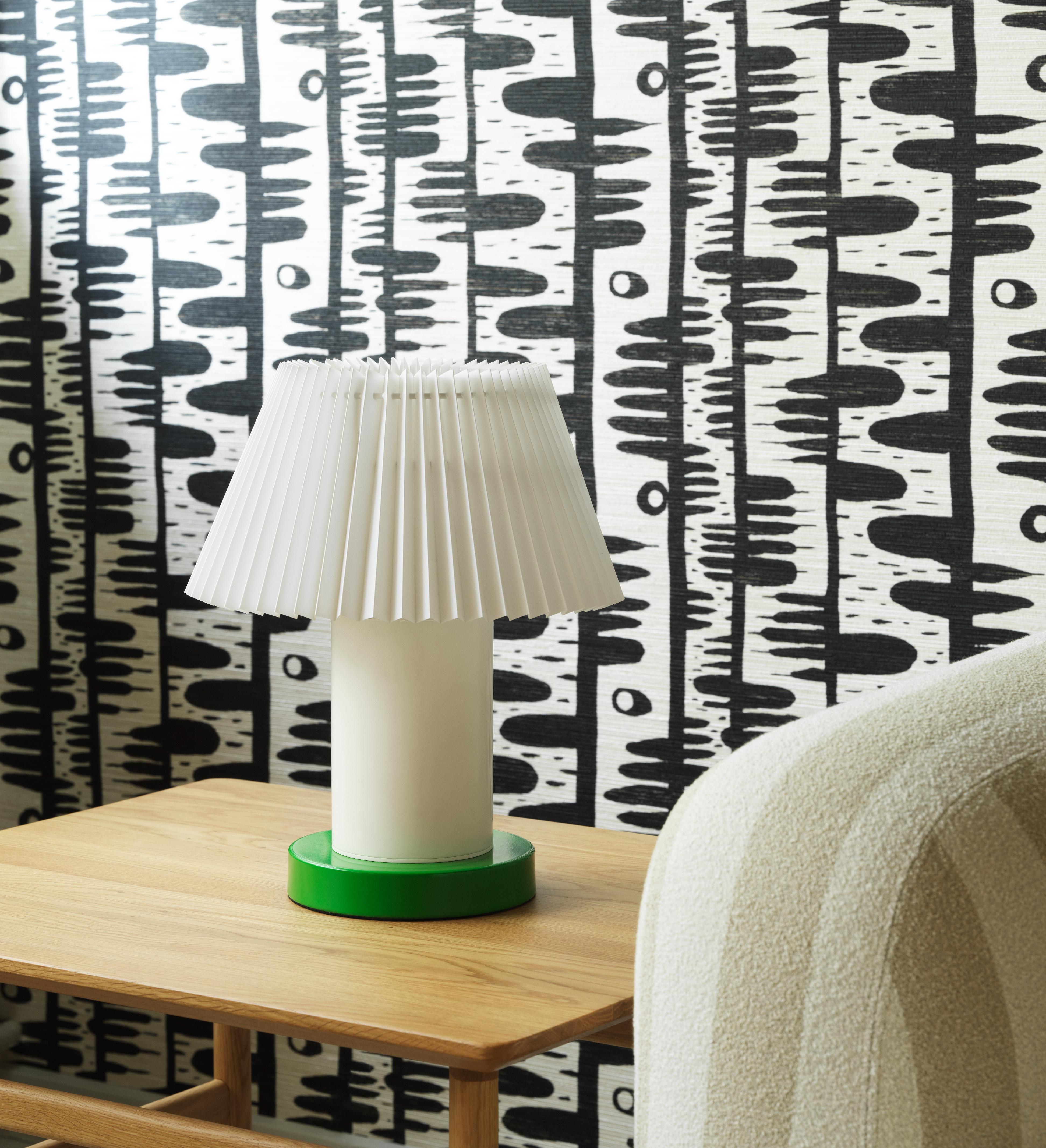 CELLU table lamp white with green base