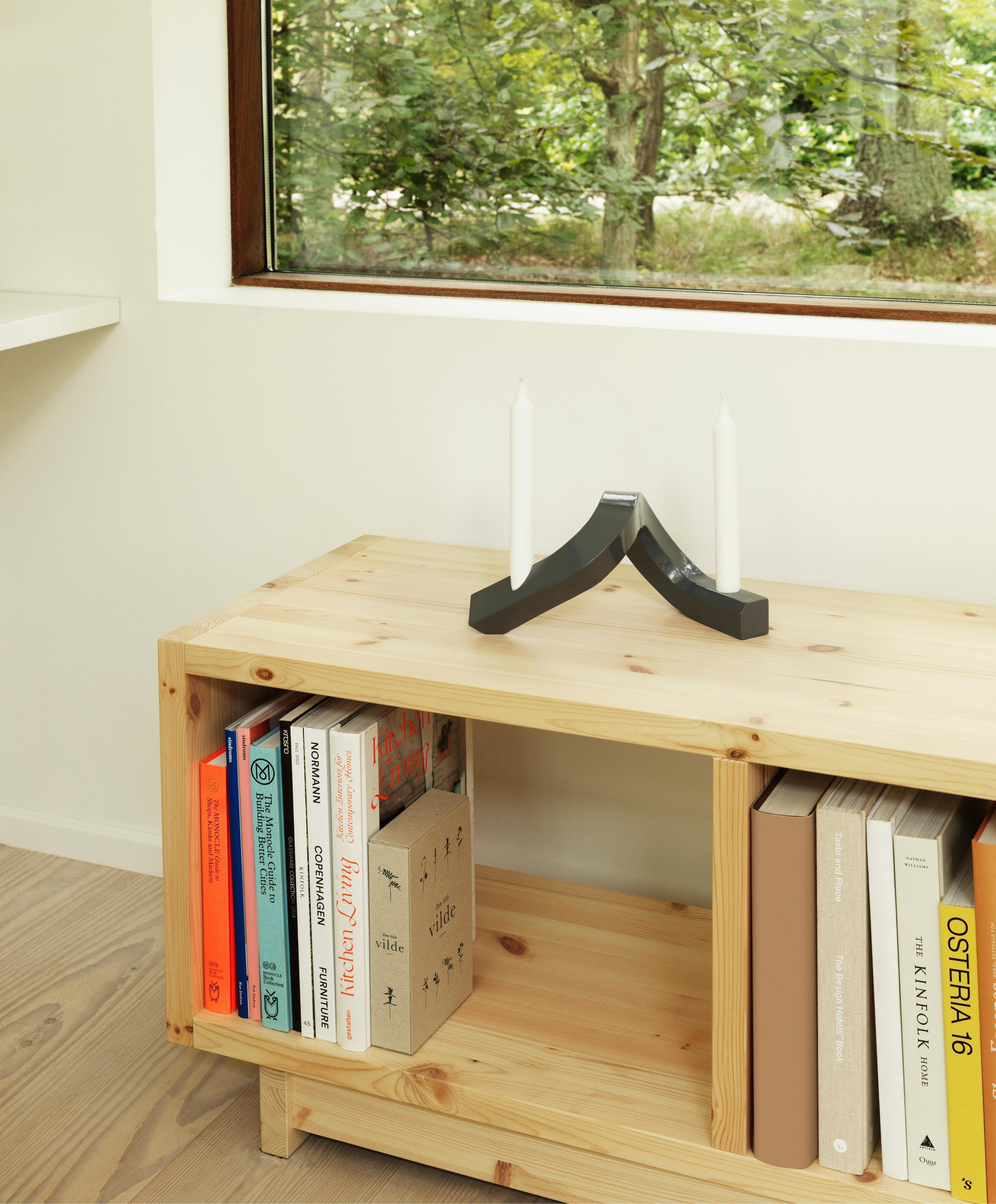 Kaarsenhouder KROMME TWEE grijs