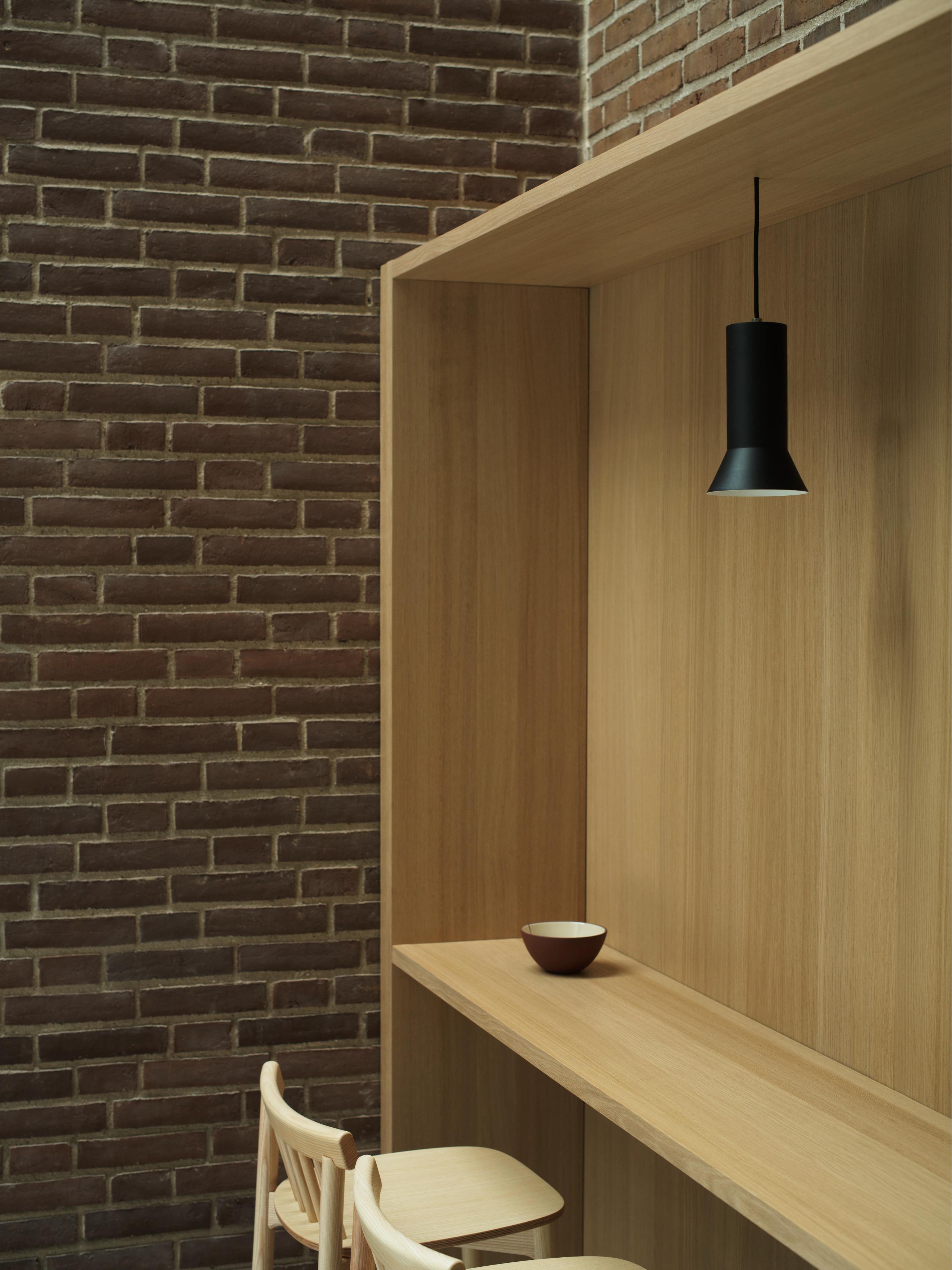 HAT black pendant lamp