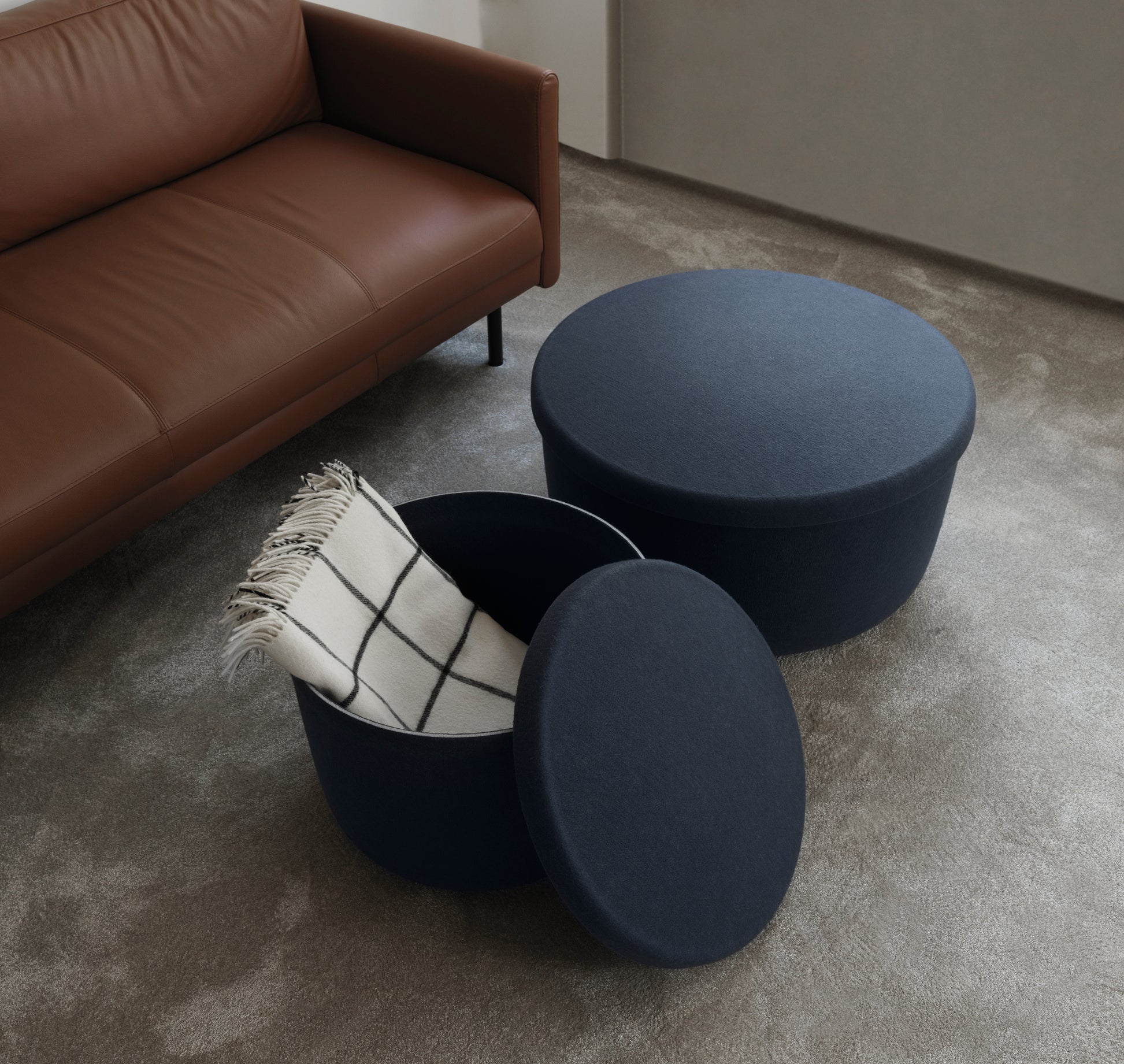 HIDE poef met opbergruimte blauw