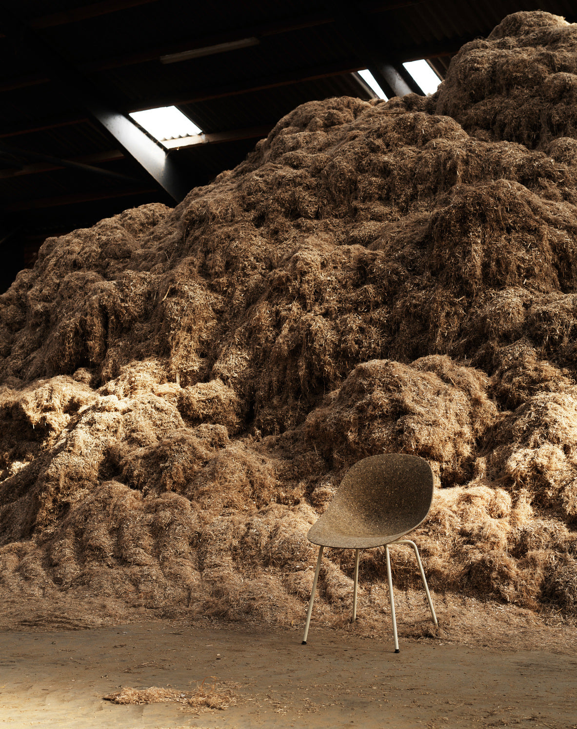 Stoel MAT groen met een crèmekleurige basis