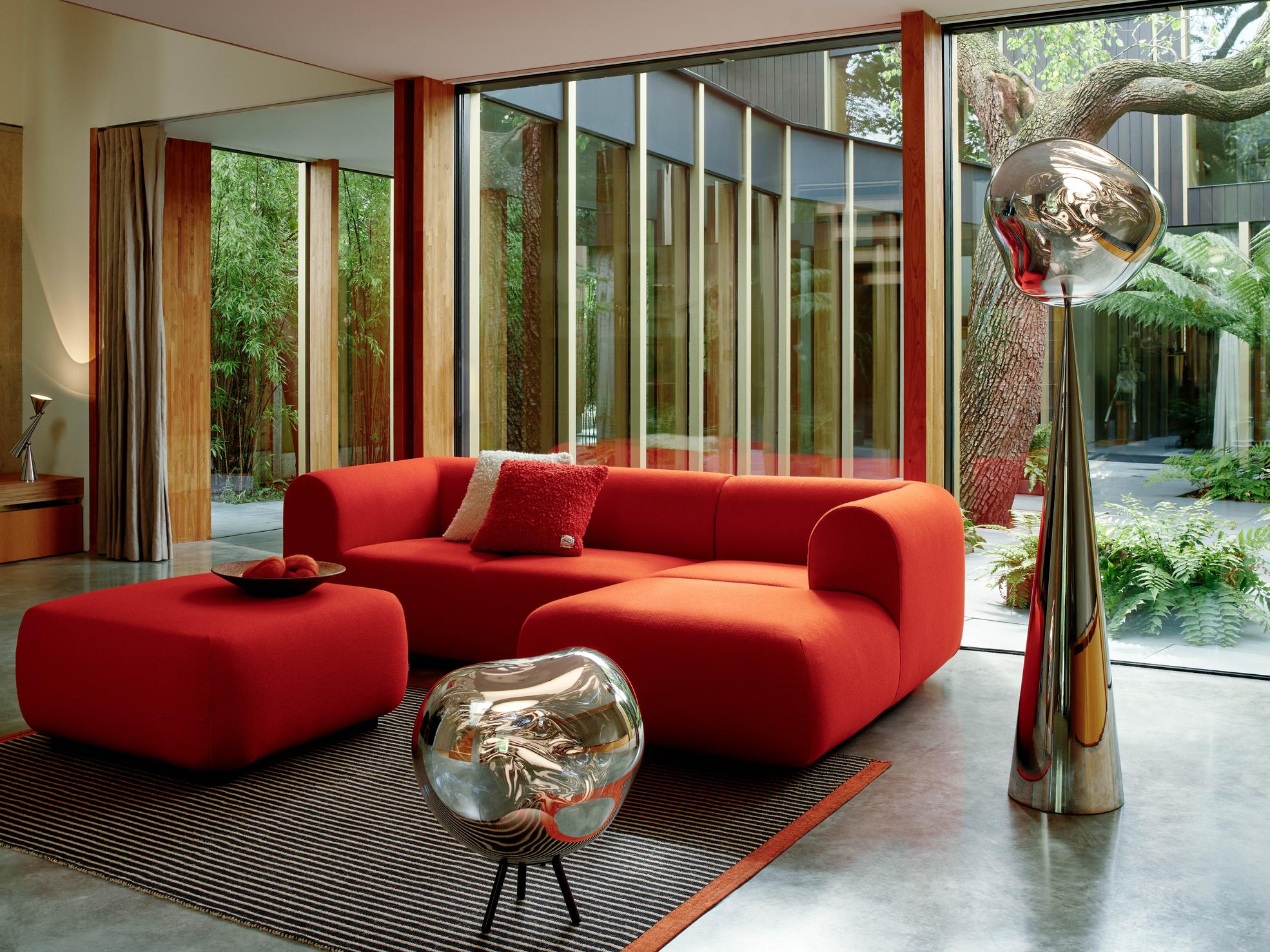 Vloerkleed LINE zwart met oranje