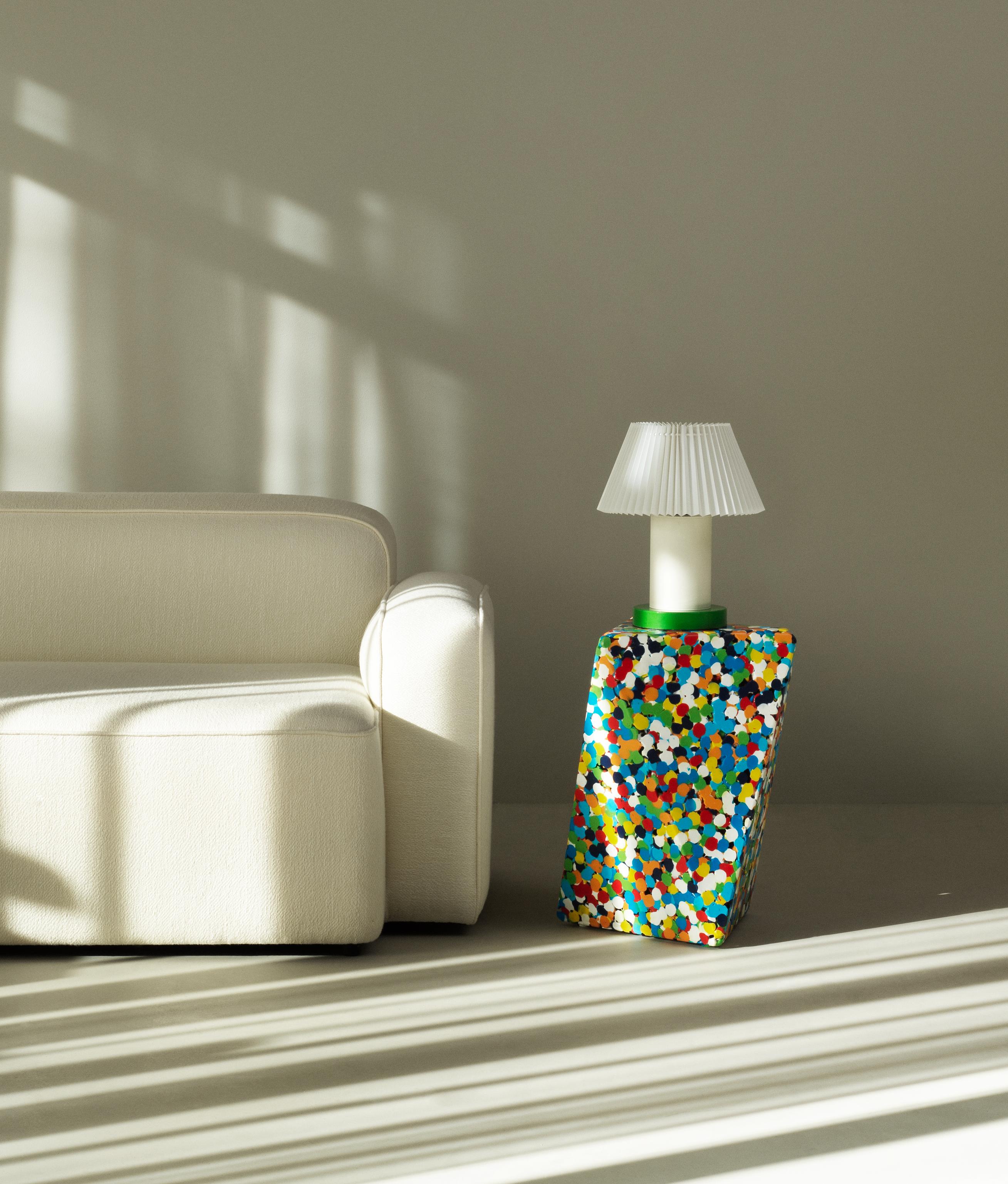 CELLU table lamp white with green base