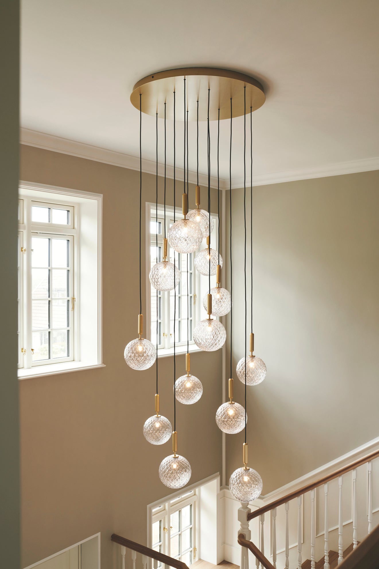 Pendelleuchte MIIRA 13 graphit mit opalem Glas