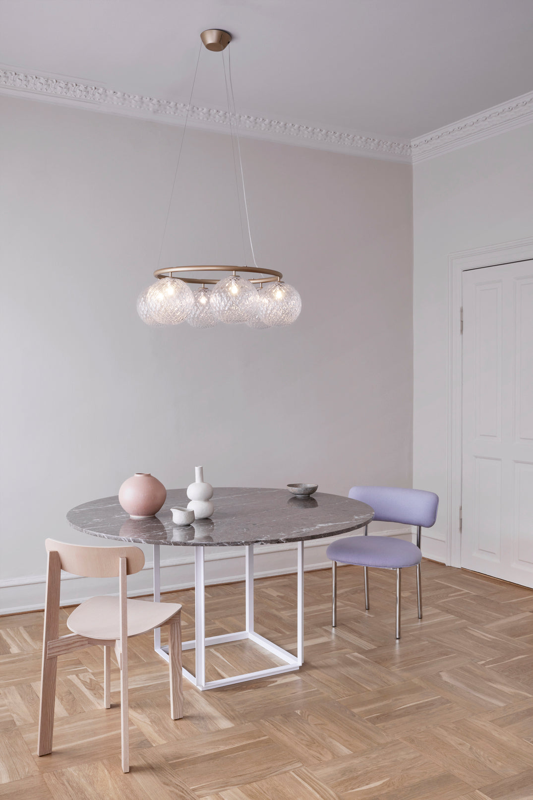 Lampa wisząca MIIRA 6 CIRCULAR mosiężny z transparentnym szkłem – Nuura
