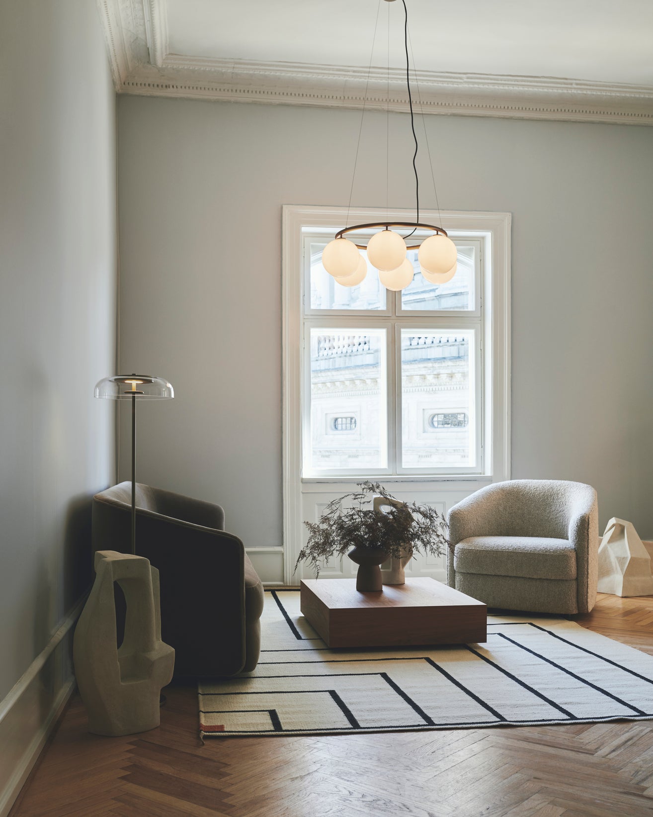 Lampa wisząca MIIRA 6 CIRCULAR ciemnobrązowy z opalowym szkłem – Nuura