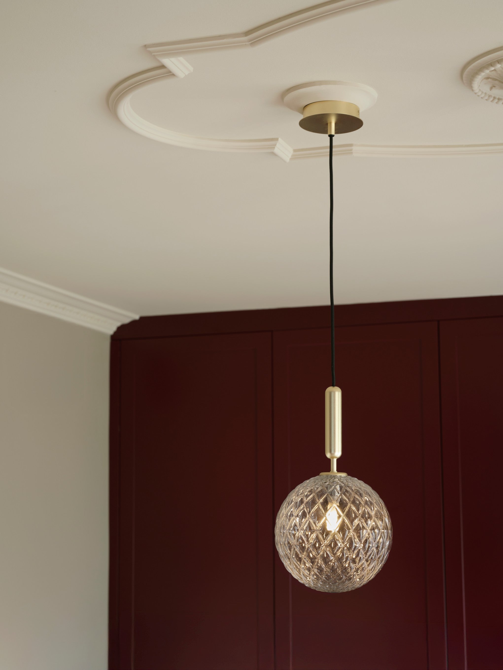 MIIRA Pendant Lamp in Brass with Transparent Glass