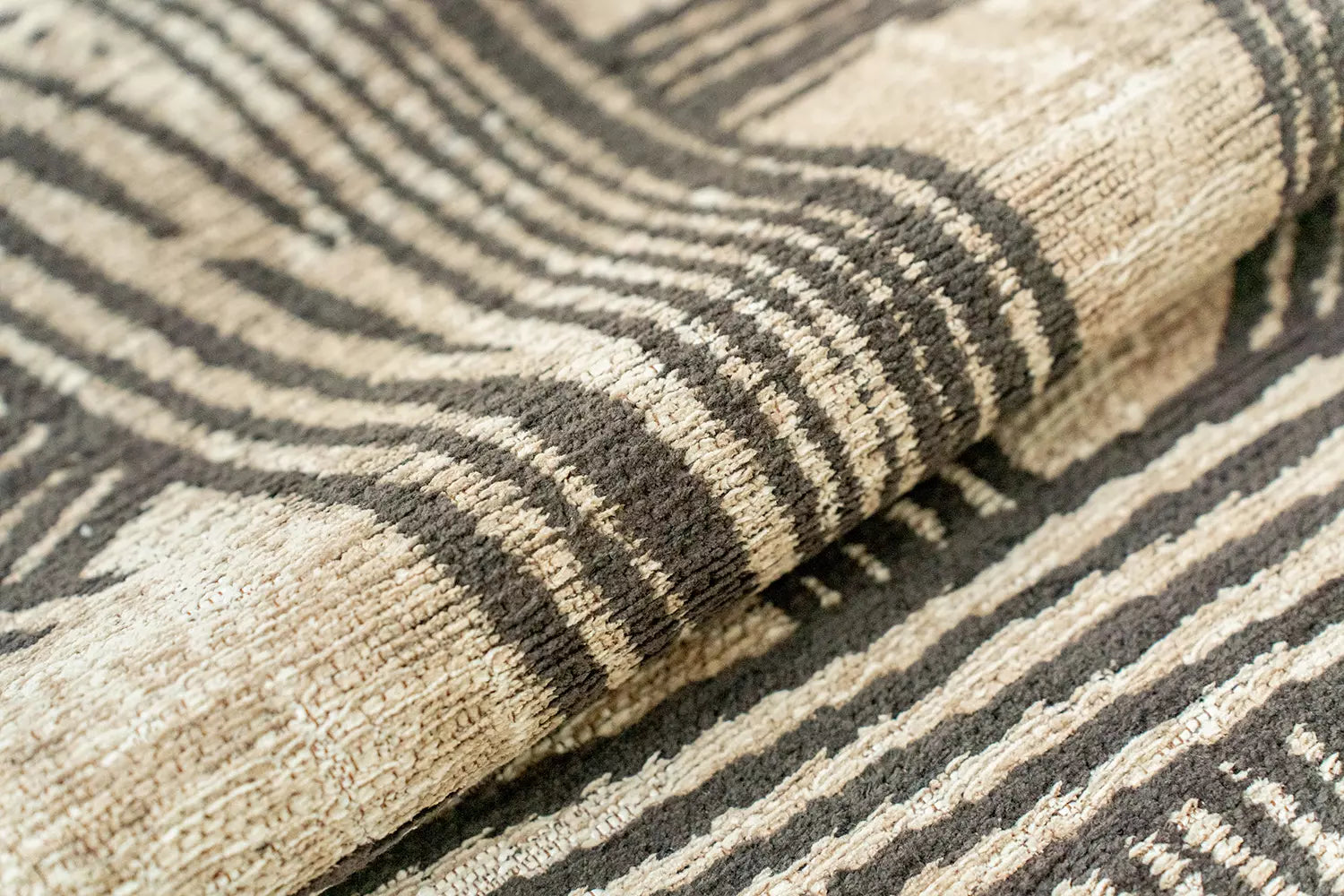 KANJI Beige Rug with Black