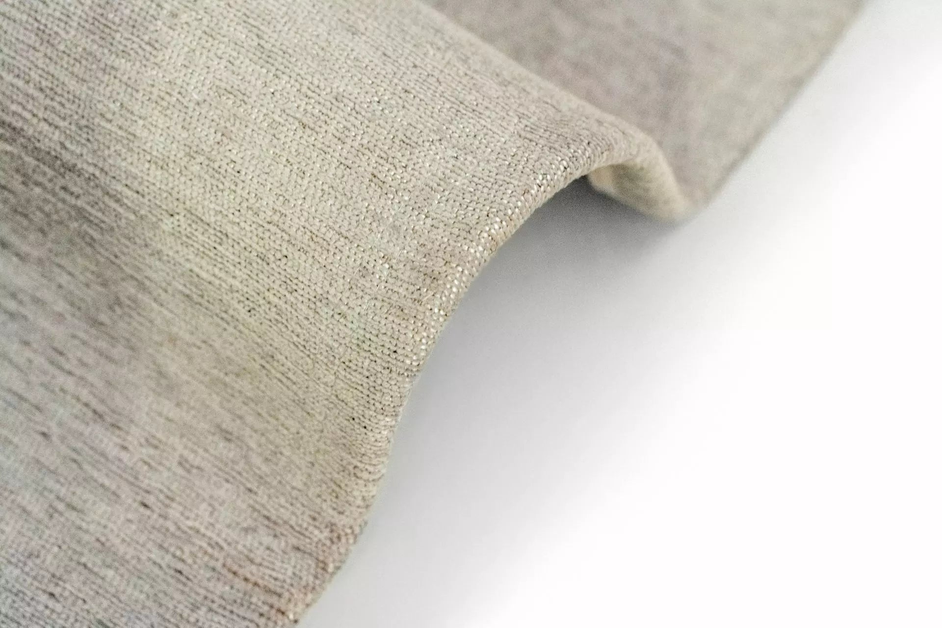 Ovale tapijt AQUARELLE LEAF zwart met beige