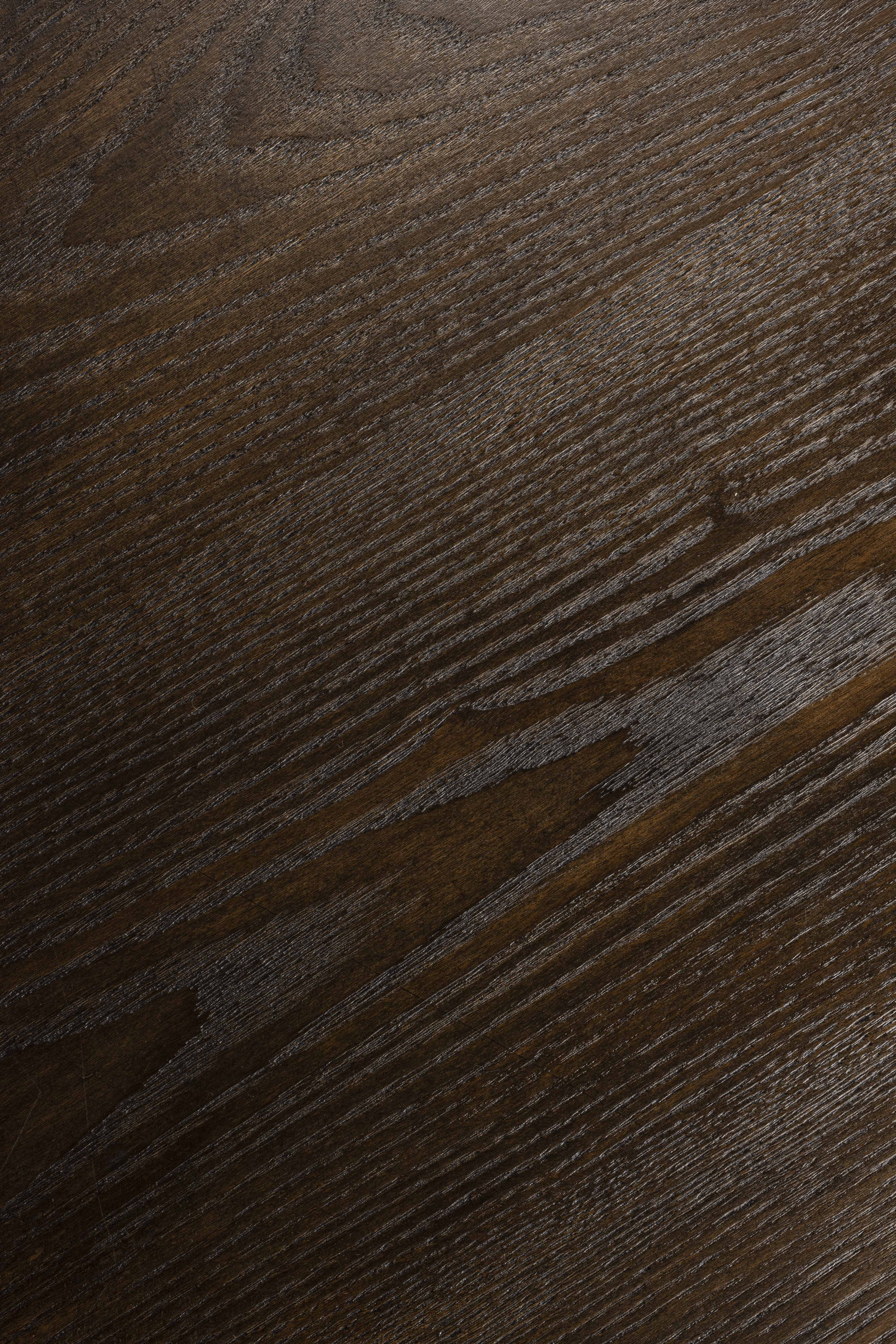 Round table of cancer, a blackbreak with a black base