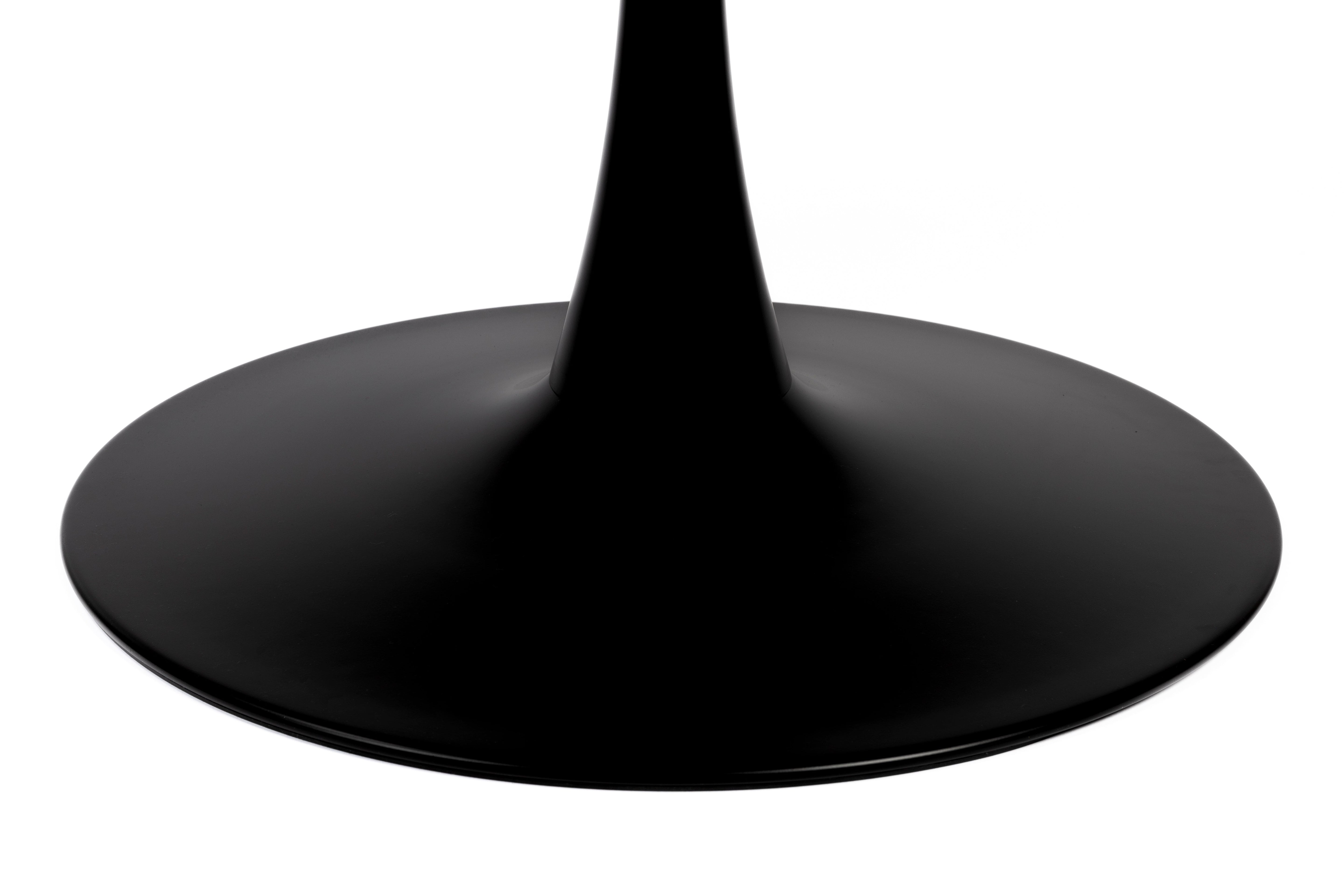 Round table of cancer, a blackbreak with a black base