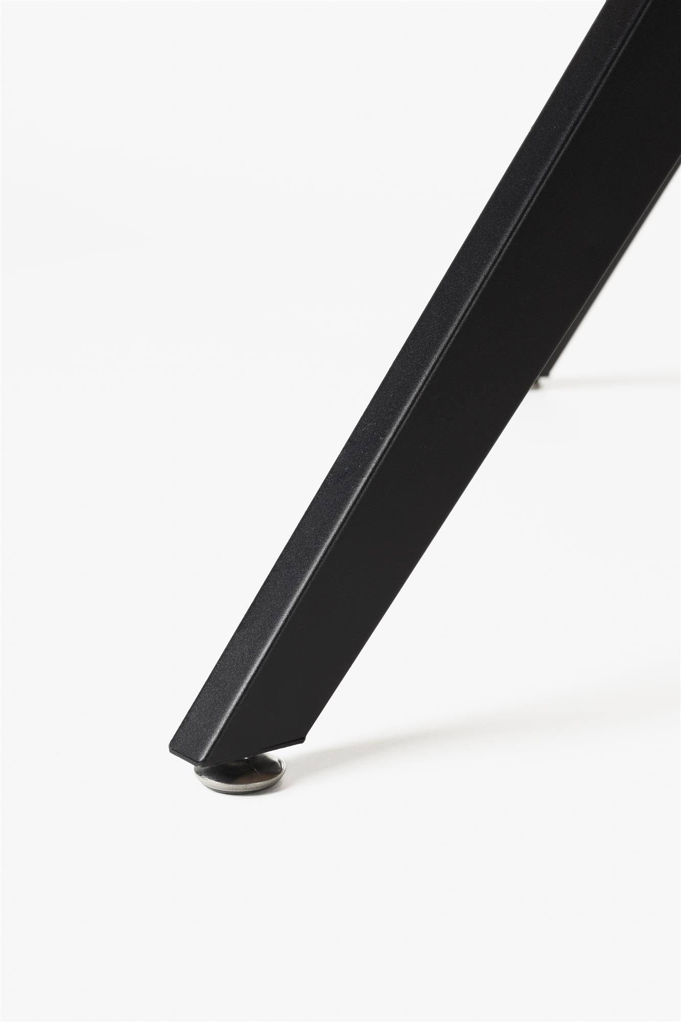 Ovale tafel CHASE ORGANIC bruin met zwarte basis