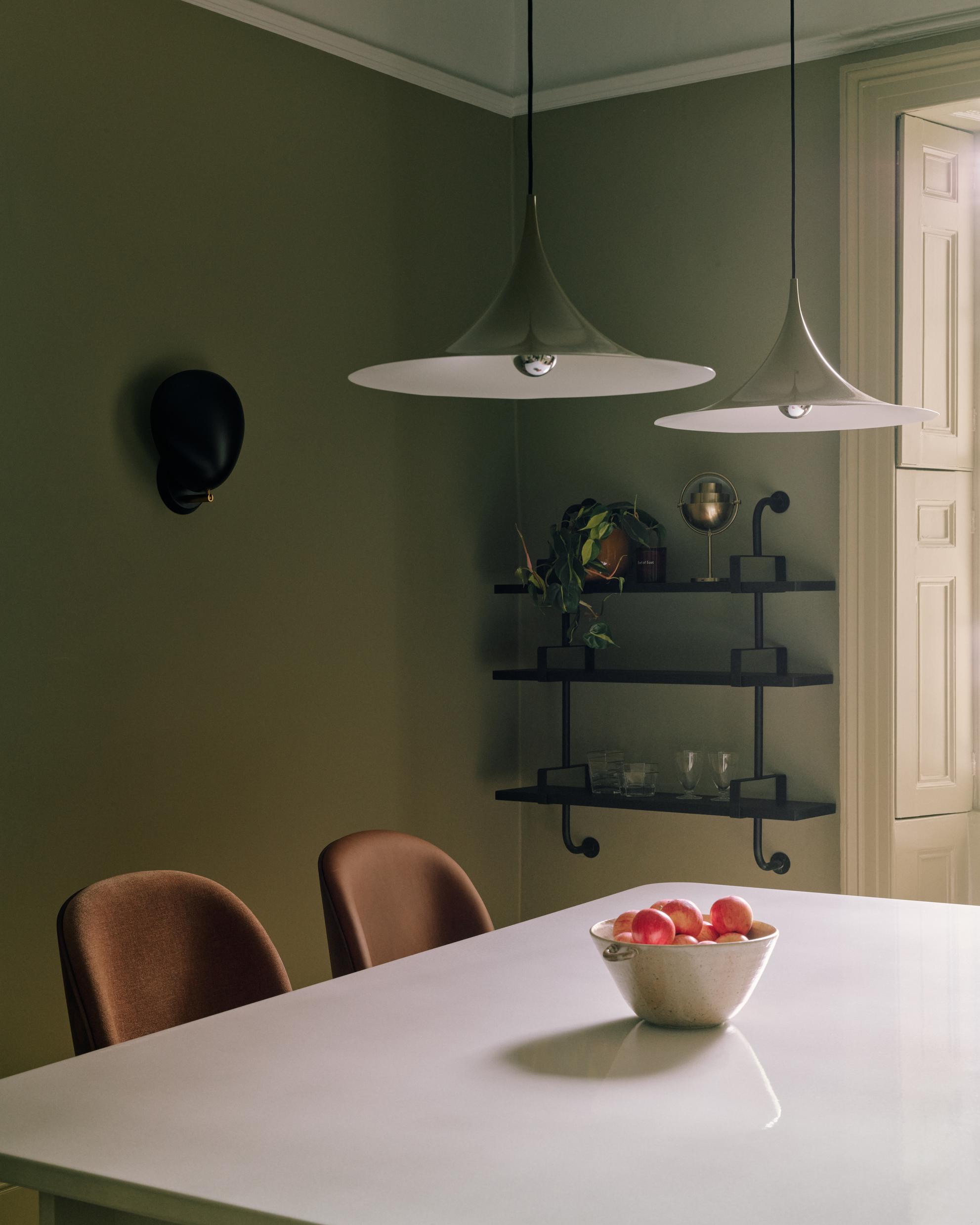 White COBRA Wall Lamp