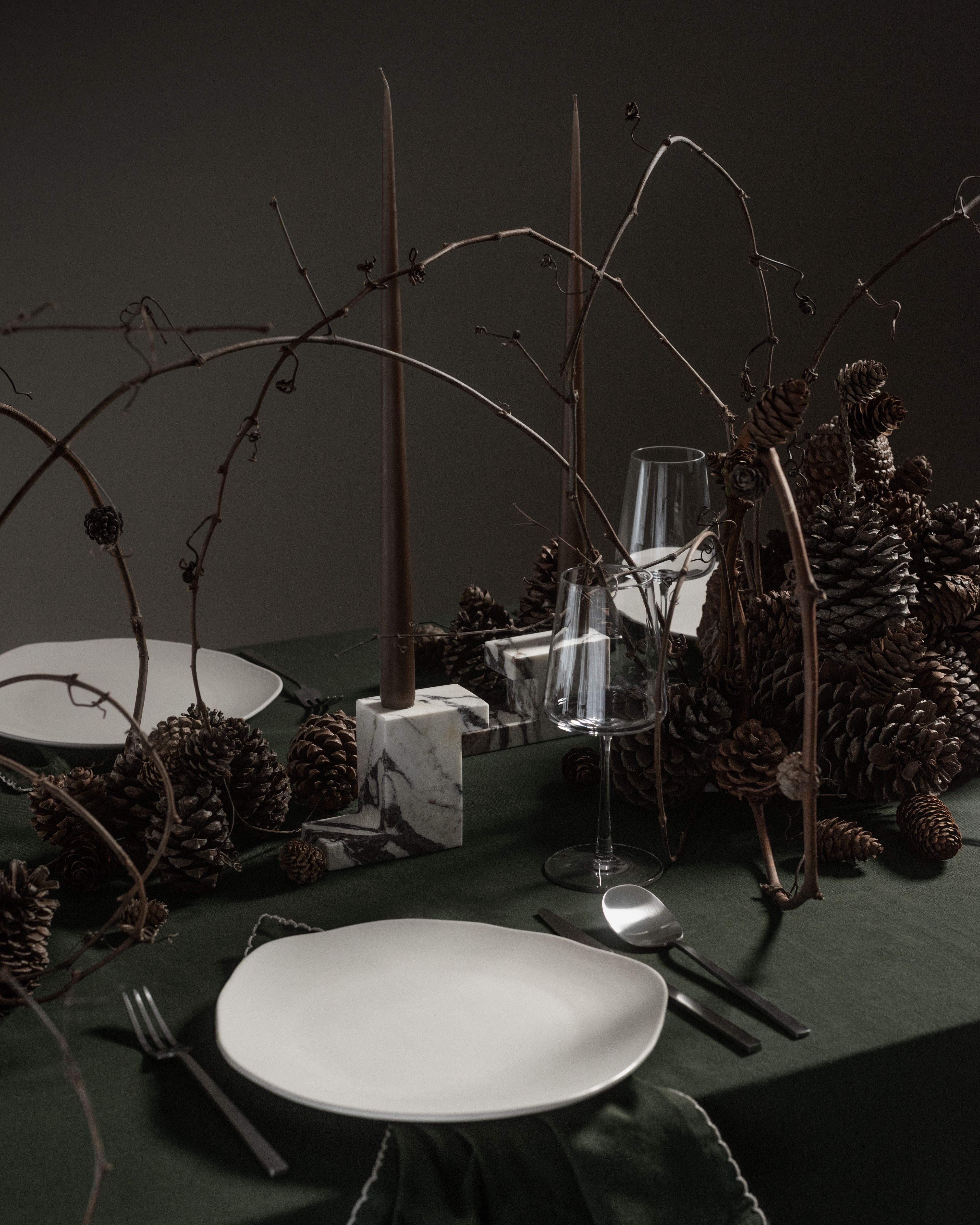 Set borden NATIVE witte steengoed